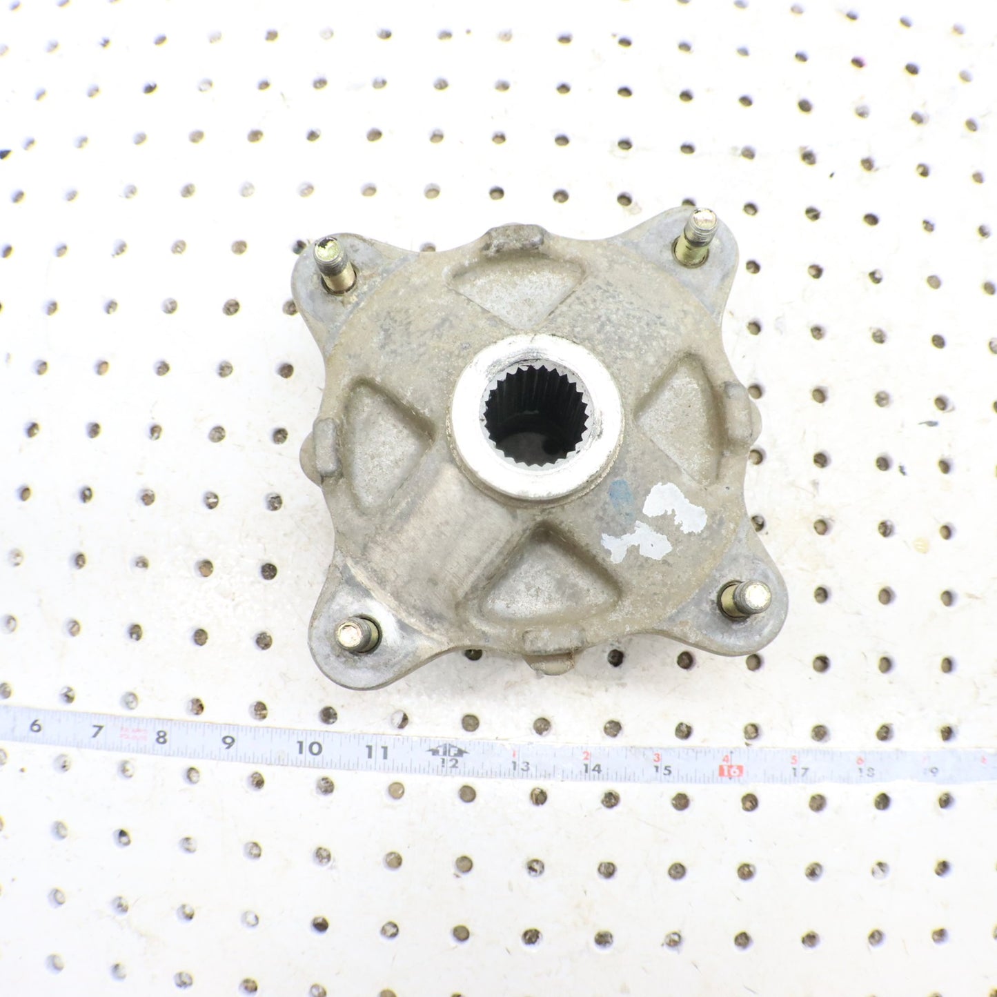 2008 Polaris Sportsman 800 Wheel Hub 5135113; 5143629 REAR