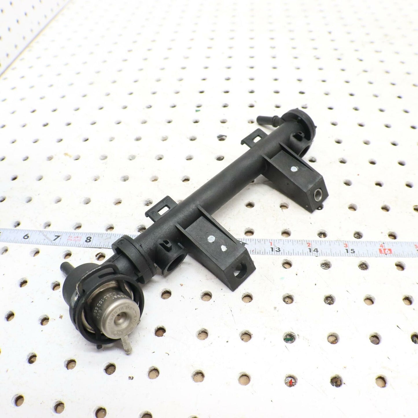 2006 POLARIS SWITCHBACK FUEL INJECTOR RAIL PRESSURE REGULATOR 0452969