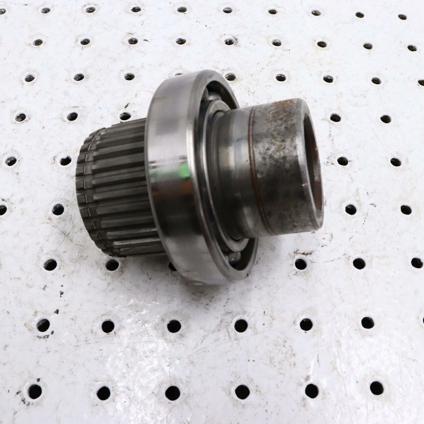 2006 POLARIS SWITCHBACK ASM-LOWER HUB CARRIER 1332306