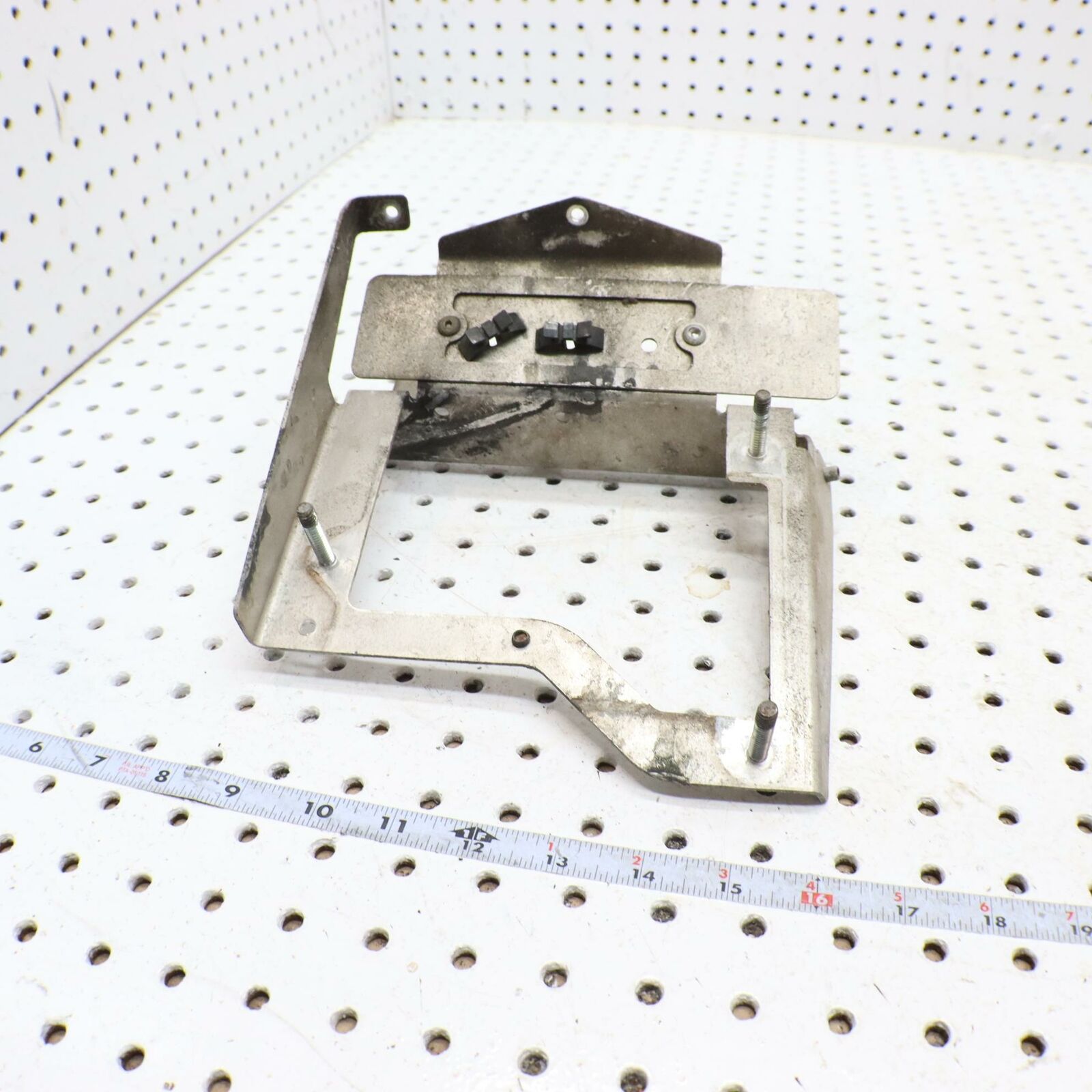 2006 POLARIS FUSION 700 ECU CDI ECM COMPUTER BRACKET MOUNT 1015185
