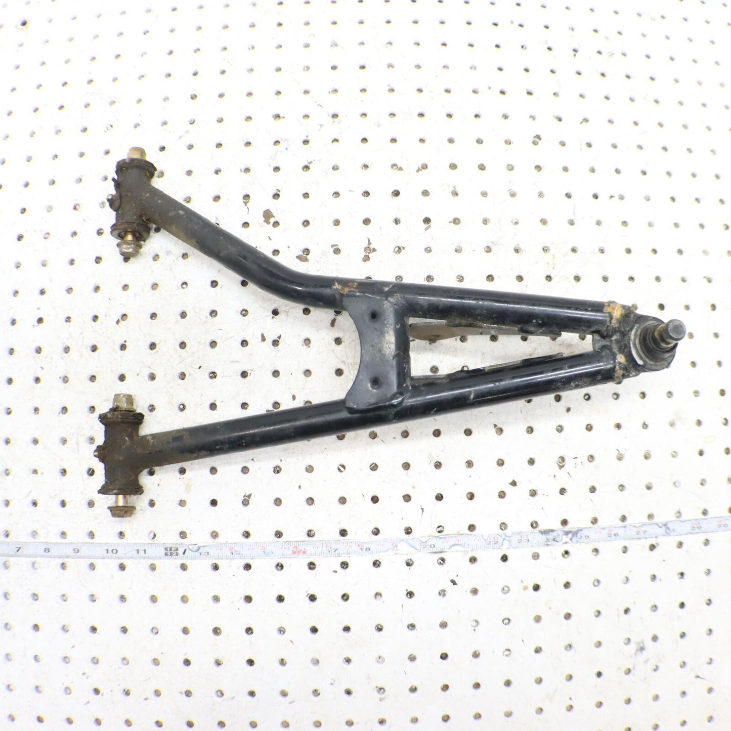 2009 POLARIS SPORTSMAN XP 850 FRONT UPPER RIGHT CONTROL ARM 1015126-067 1025618