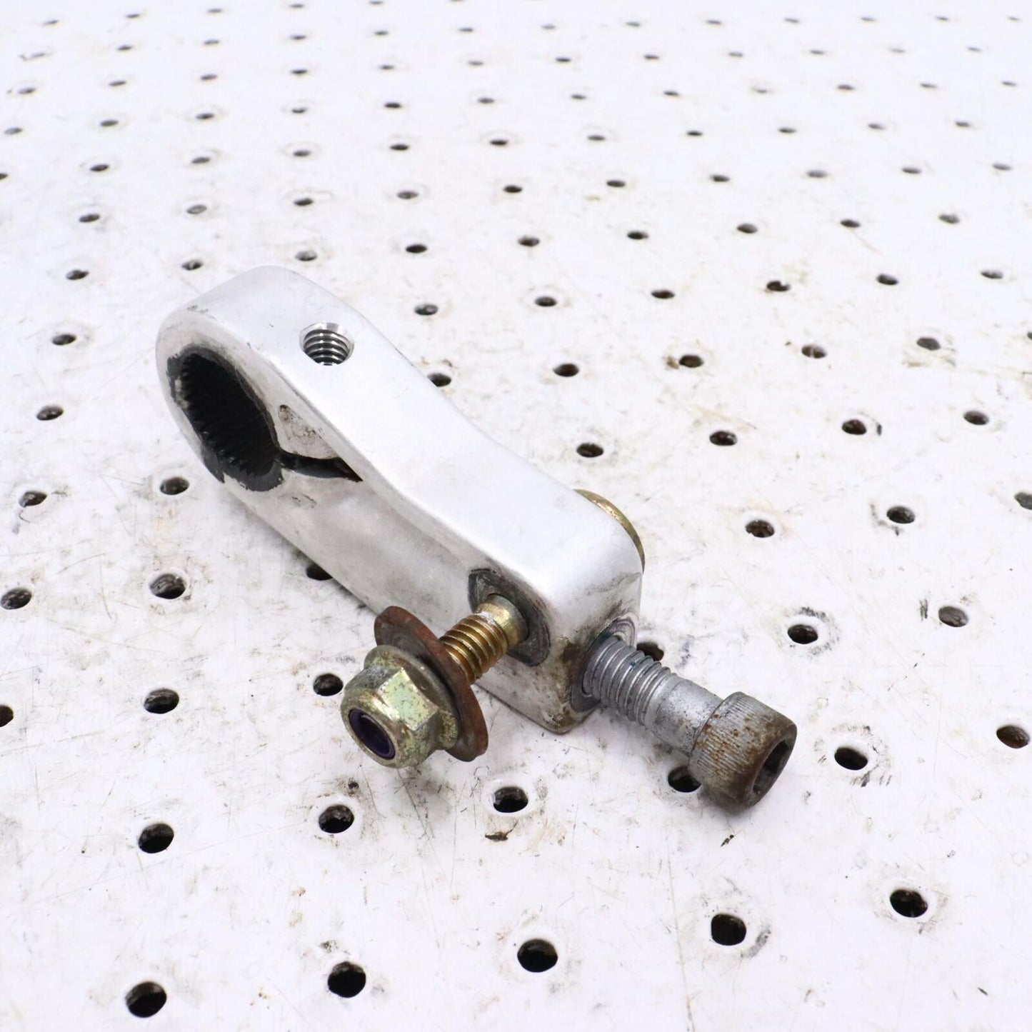 2011 ARCTIC CAT M8 STEERING ARM RIGHT 1705-290