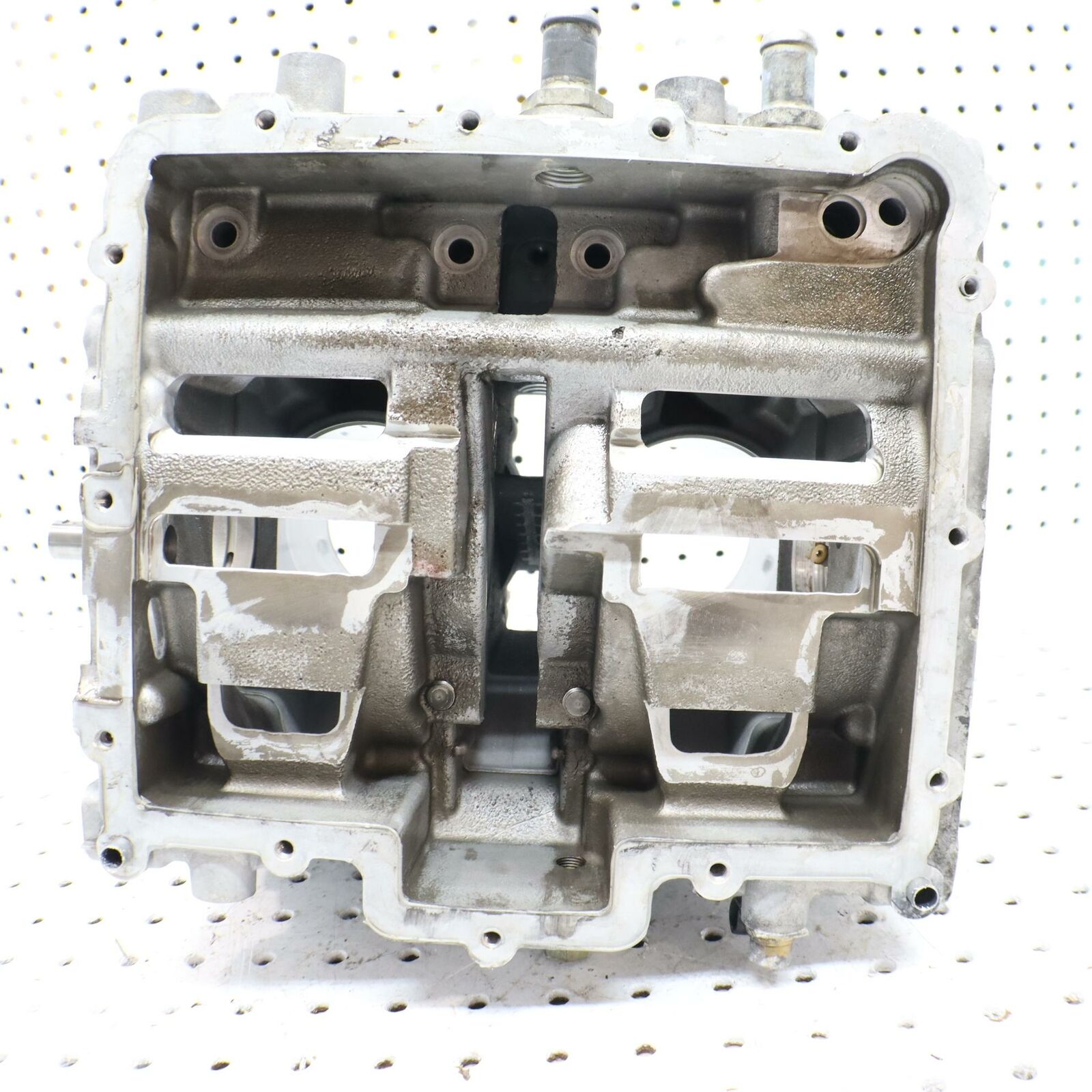 2006 POLARIS SWITCHBACK ENGINE MOTOR CASE CASES 0453149 0453150