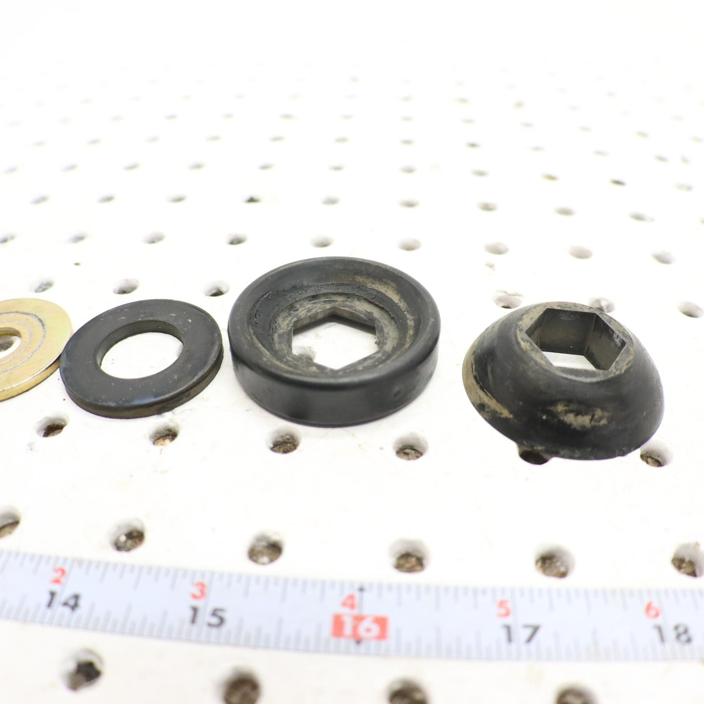 2016 POLARIS SPORTSMAN 570 STRUT MOUNT BALL PIVOT 5432871 5432872 5810291