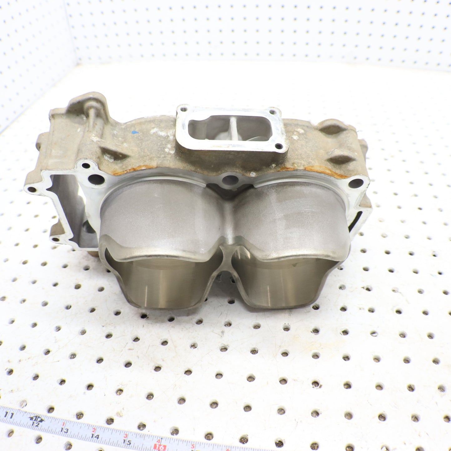2013 Polaris Ranger Xp 900 Cylinder Jug 3022442 3022579 GOOD CONDITION