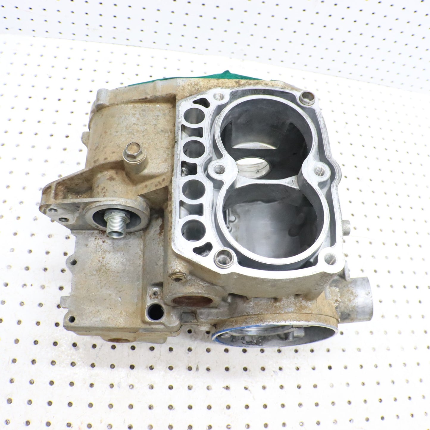 2009 Polaris Rzr 800 Crankcase Engine Case 2203301