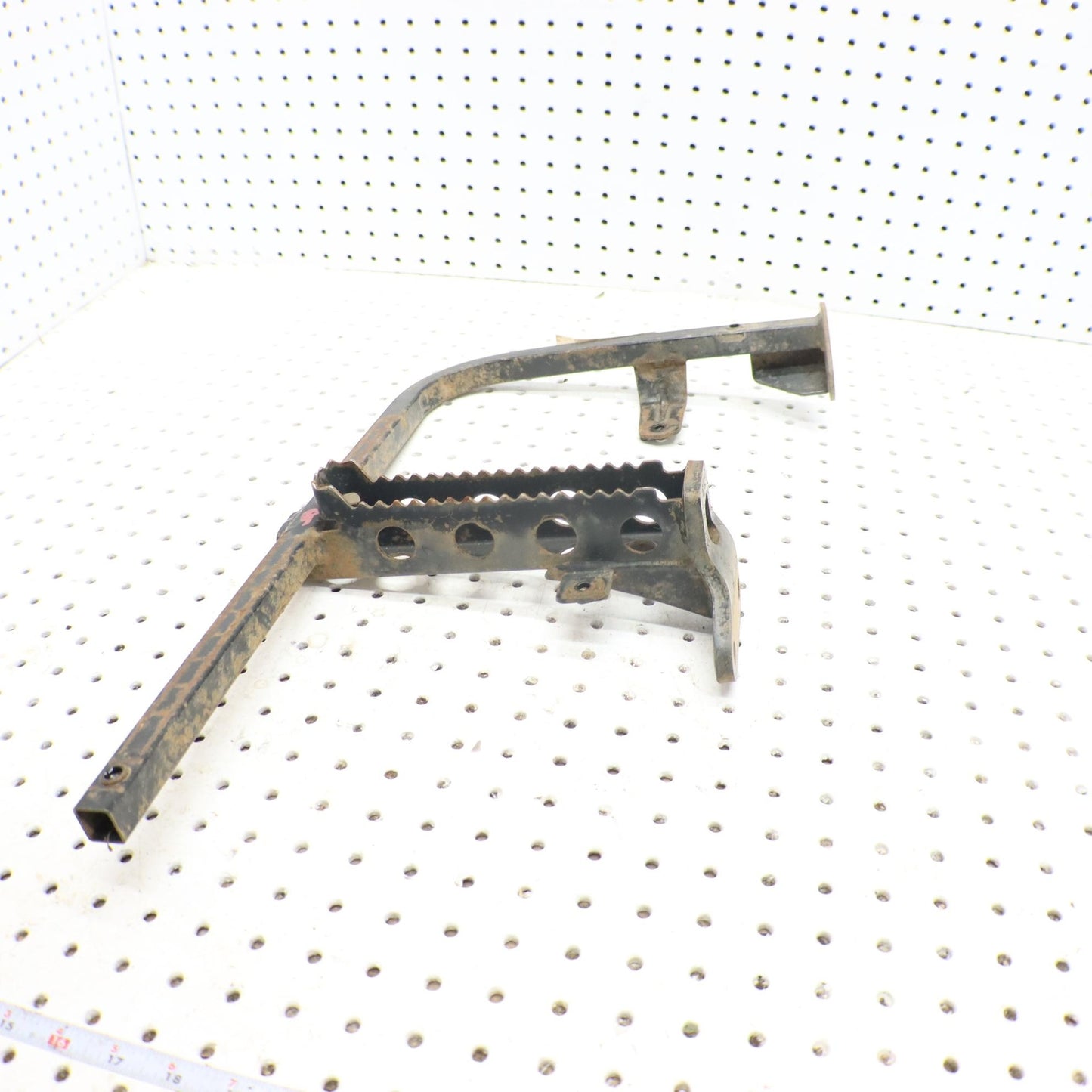 2016 SUZUKI KING QUAD 500 RIGHT STEP STAND FOOTREST 43510-11HA0; 43510-11HC0