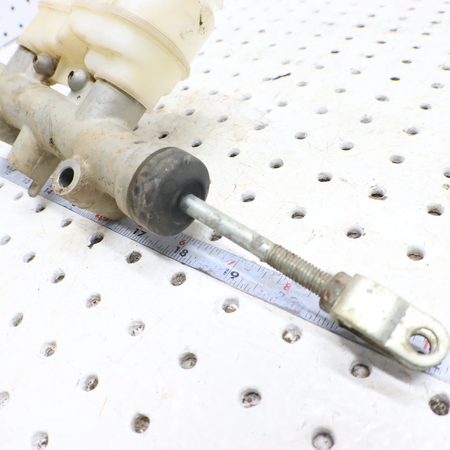 2009 Polaris Rzr 800 Brake Master Cylinder 1911234 1912463