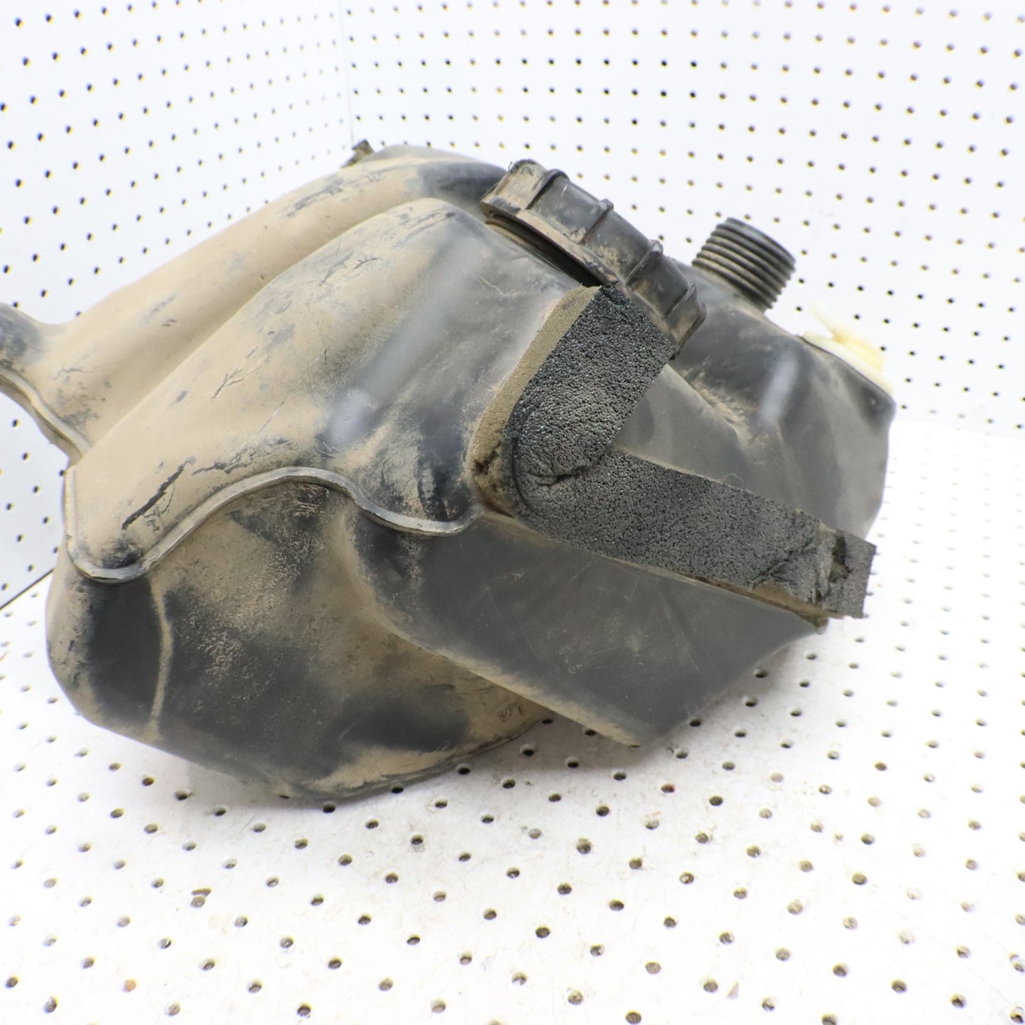 2015 Polaris Sportsman 570 Fuel Tank Gas Tank 2521333; 5450117