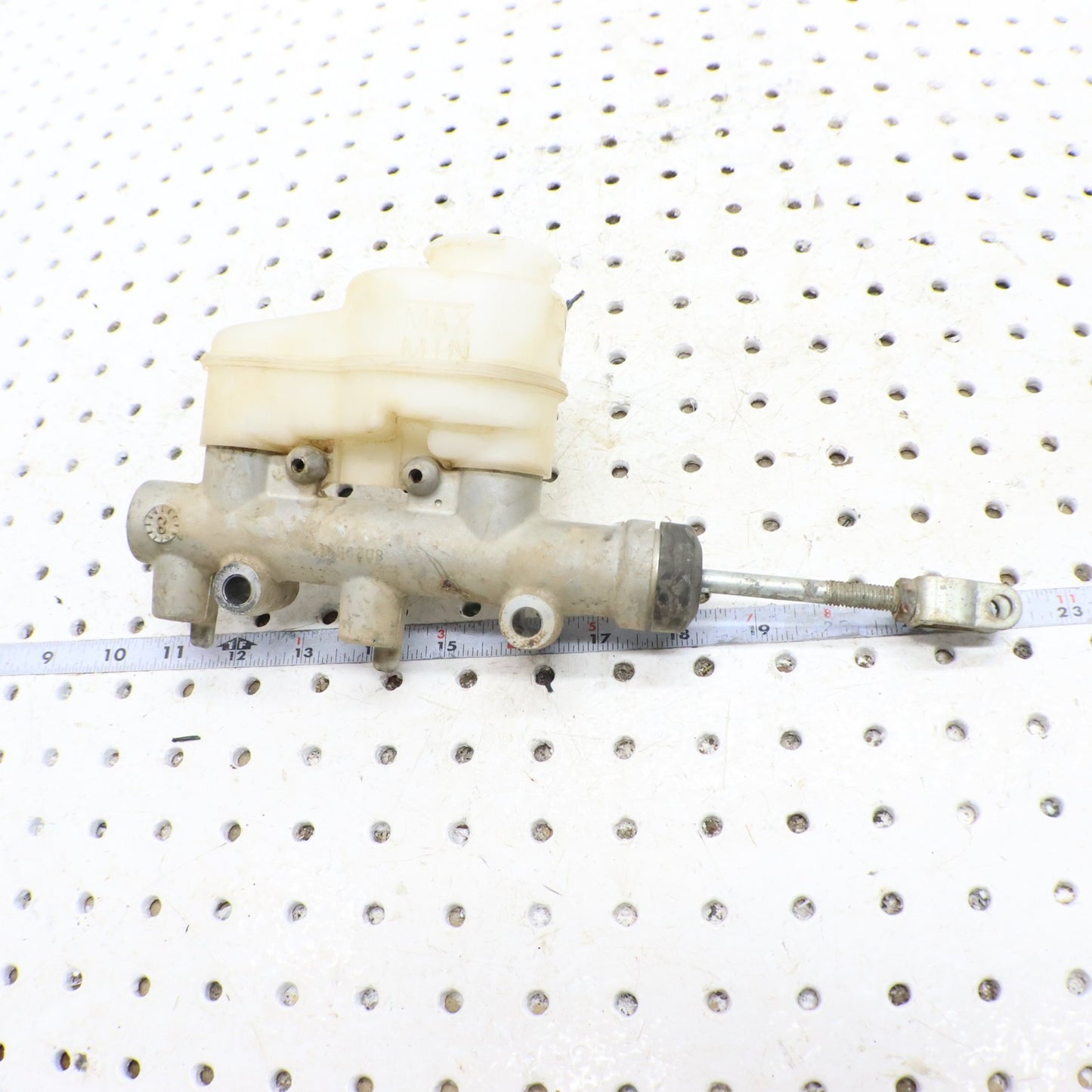 2009 Polaris Rzr 800 Brake Master Cylinder 1911234 1912463