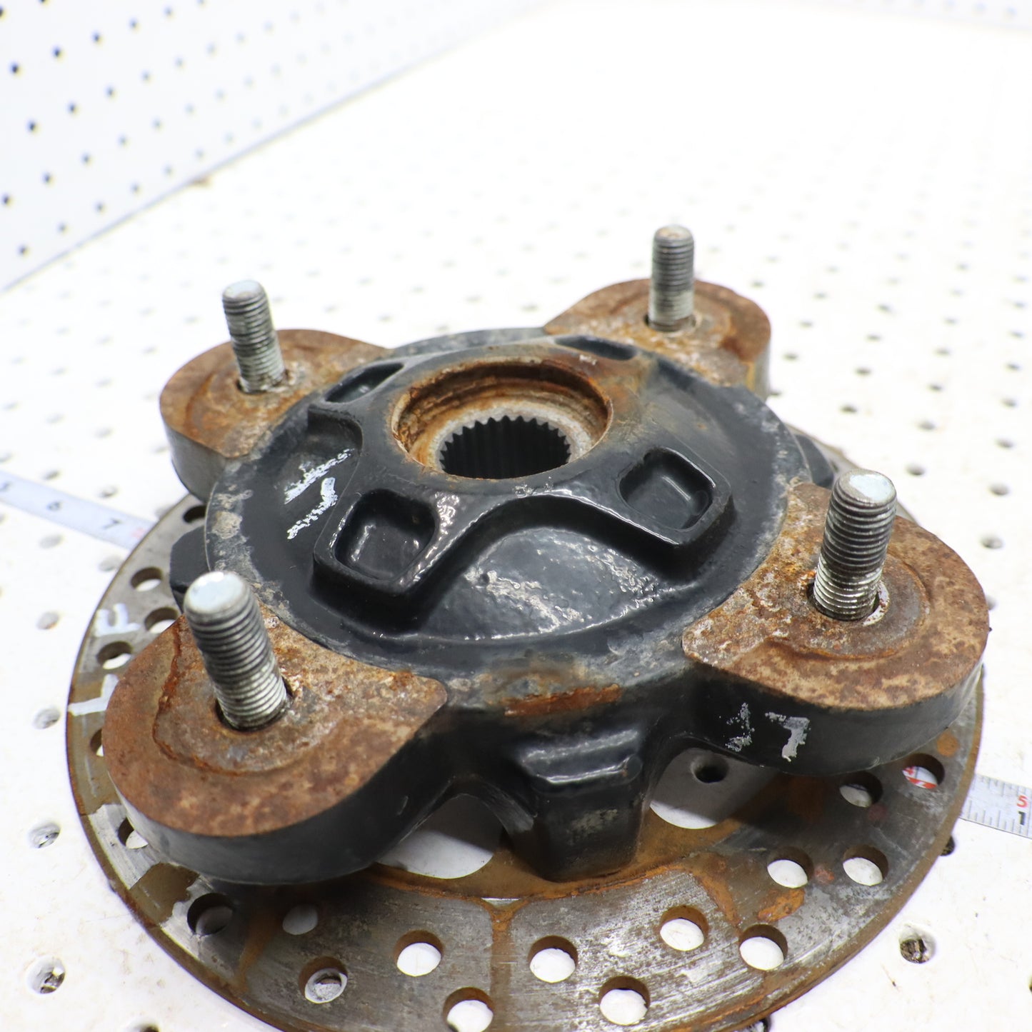 2013 Polaris Ranger Xp 900 Wheel Hub Front 5137387-067