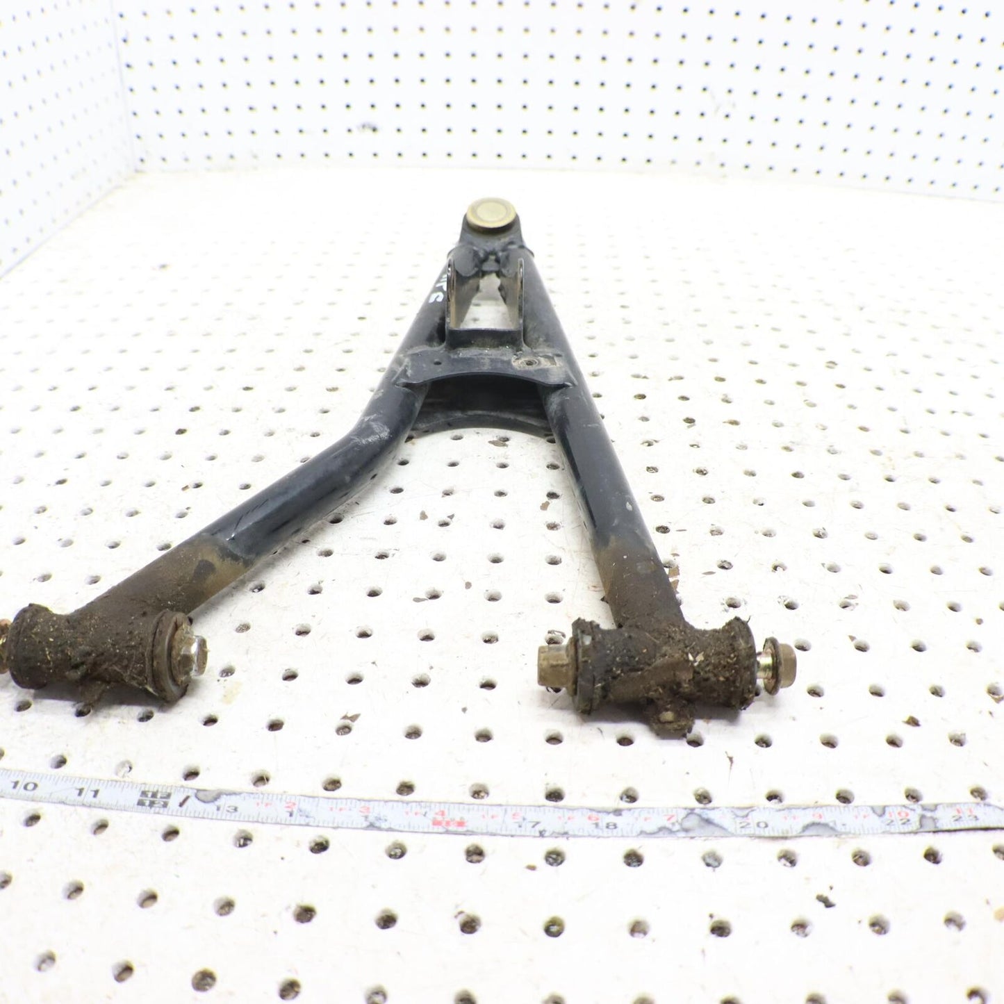 2009 POLARIS SPORTSMAN XP 850 FRONT UPPER LEFT CONTROL ARM 1015125-067 1025617-0