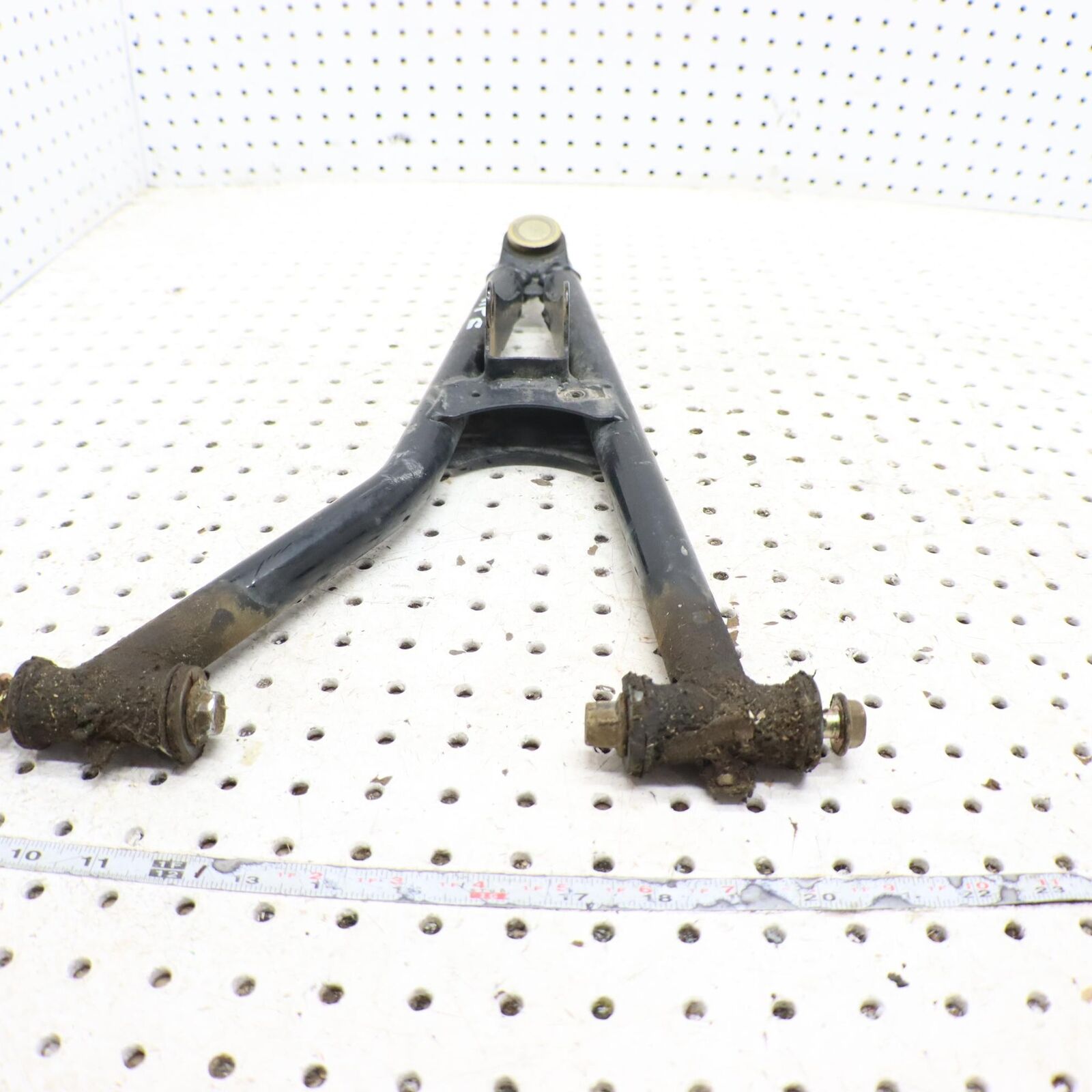 2009 POLARIS SPORTSMAN XP 850 FRONT UPPER LEFT CONTROL ARM 1015125-067 1025617-0