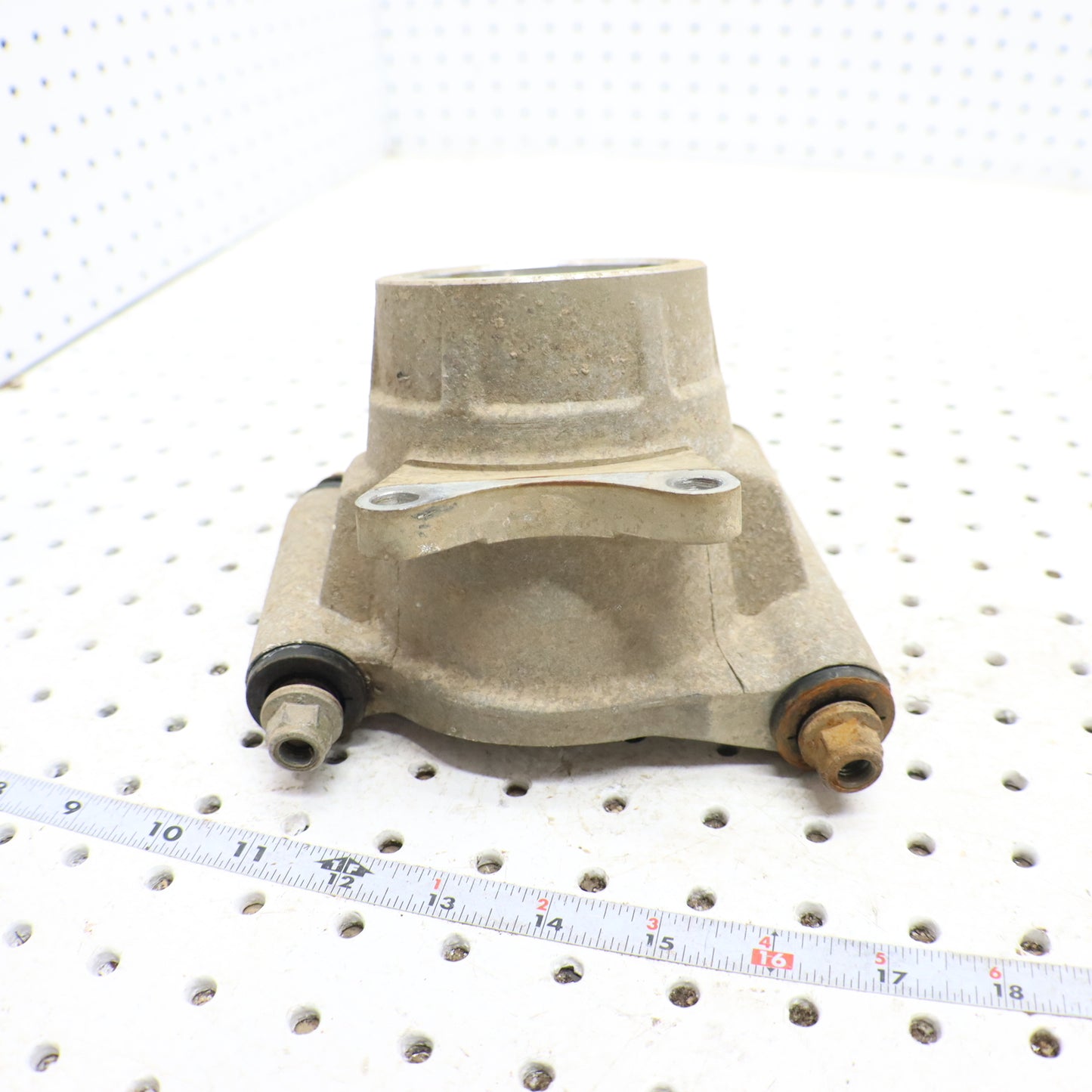 2013 Polaris Ranger Xp 900 Wheel Bearing Carrier RIGHT REAR 5137677; 5138502