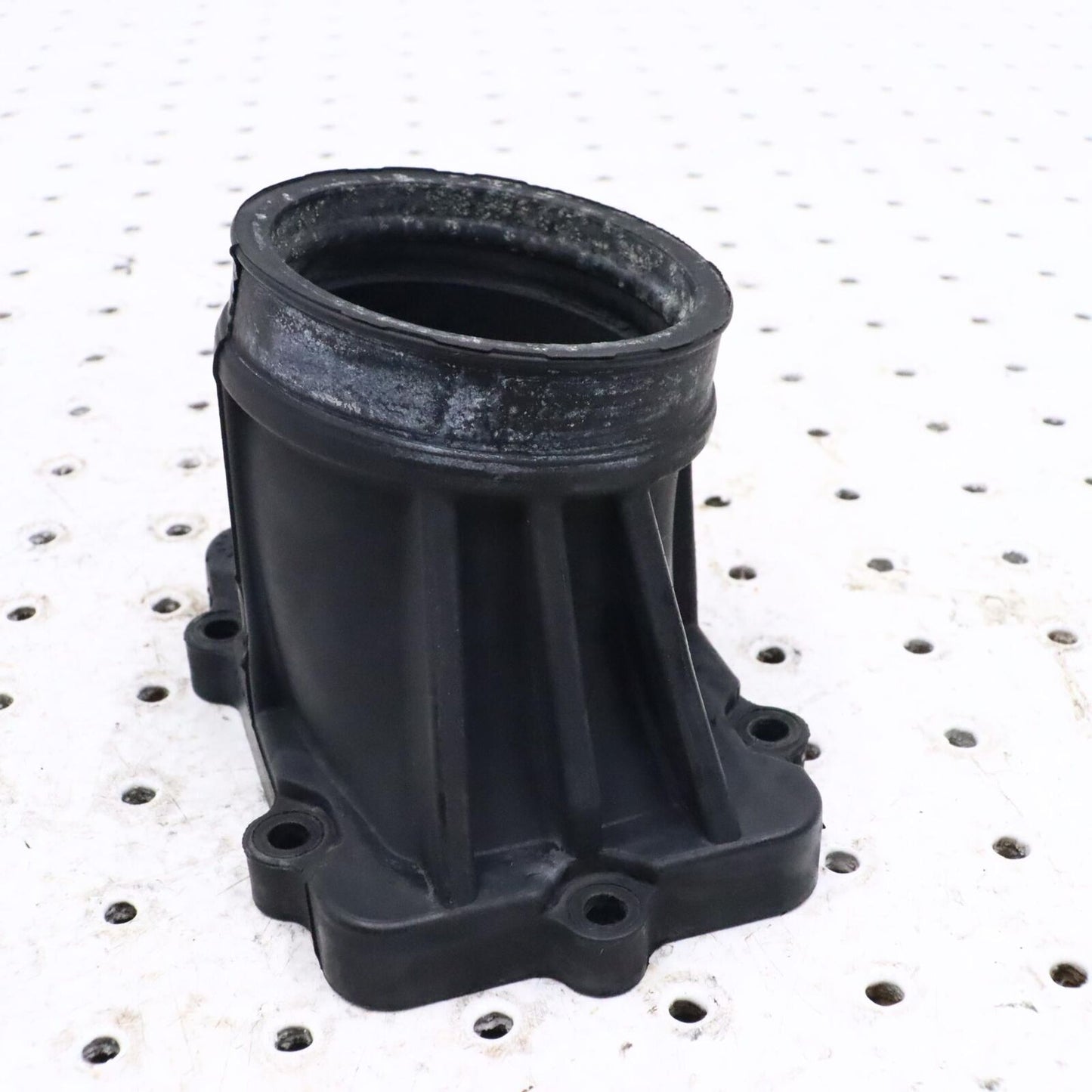 2010 SKI-DOO SUMMIT X 800R Intake Socket 420667470; 420667472