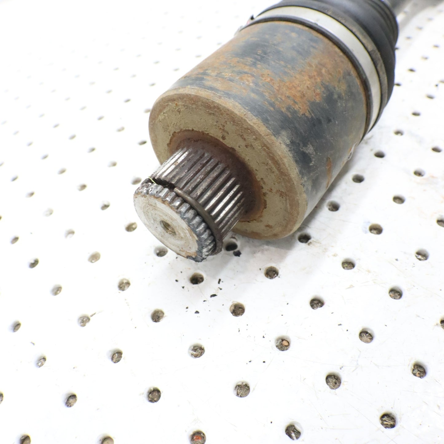 2009 Polaris Sportsman 800 REAR Cv Drive Axle Shaft 1332654 1332935 TORN BOOT