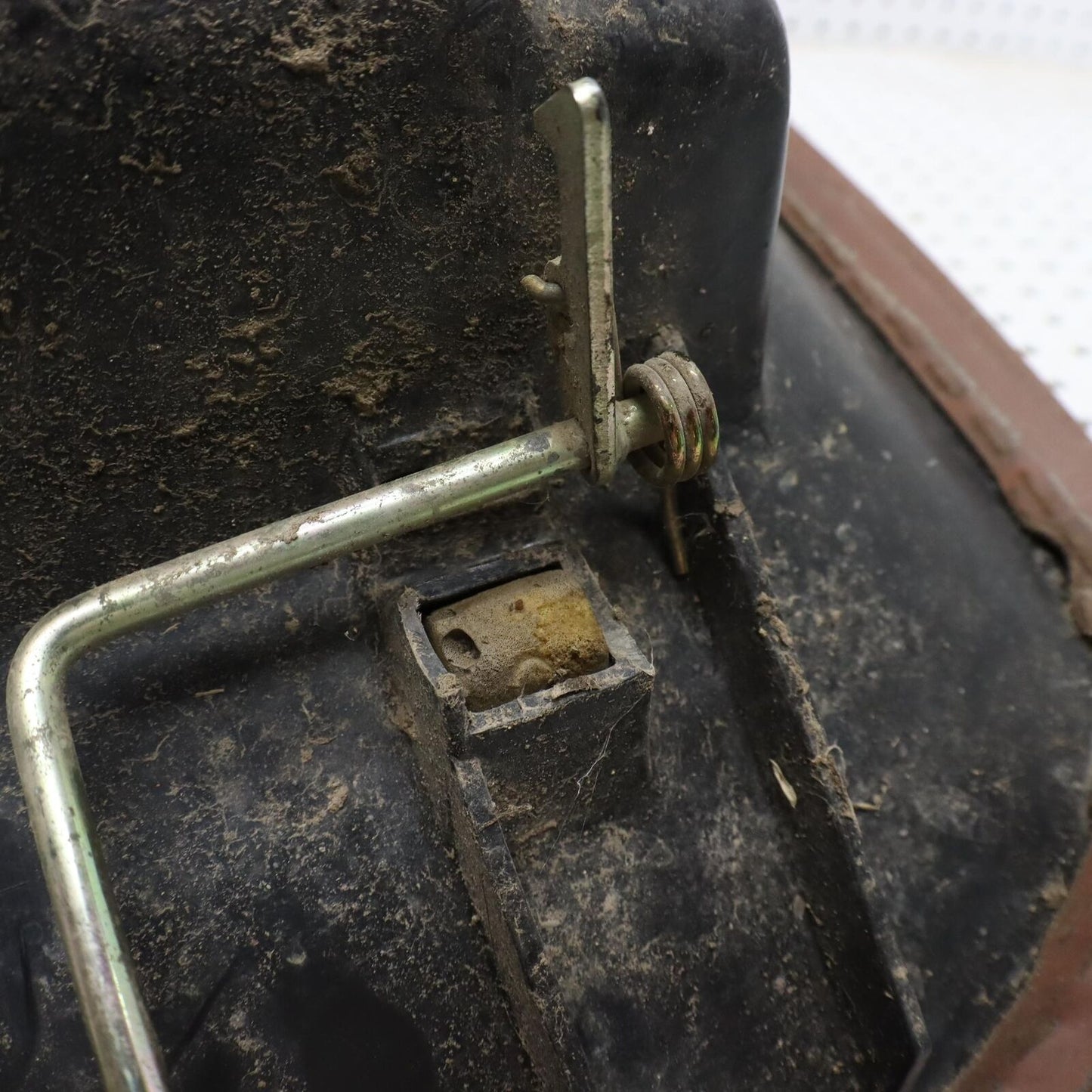 1998 POLARIS XPLORER 400L SEAT SADDLE 2682360-218 2683222-070 2681747-218