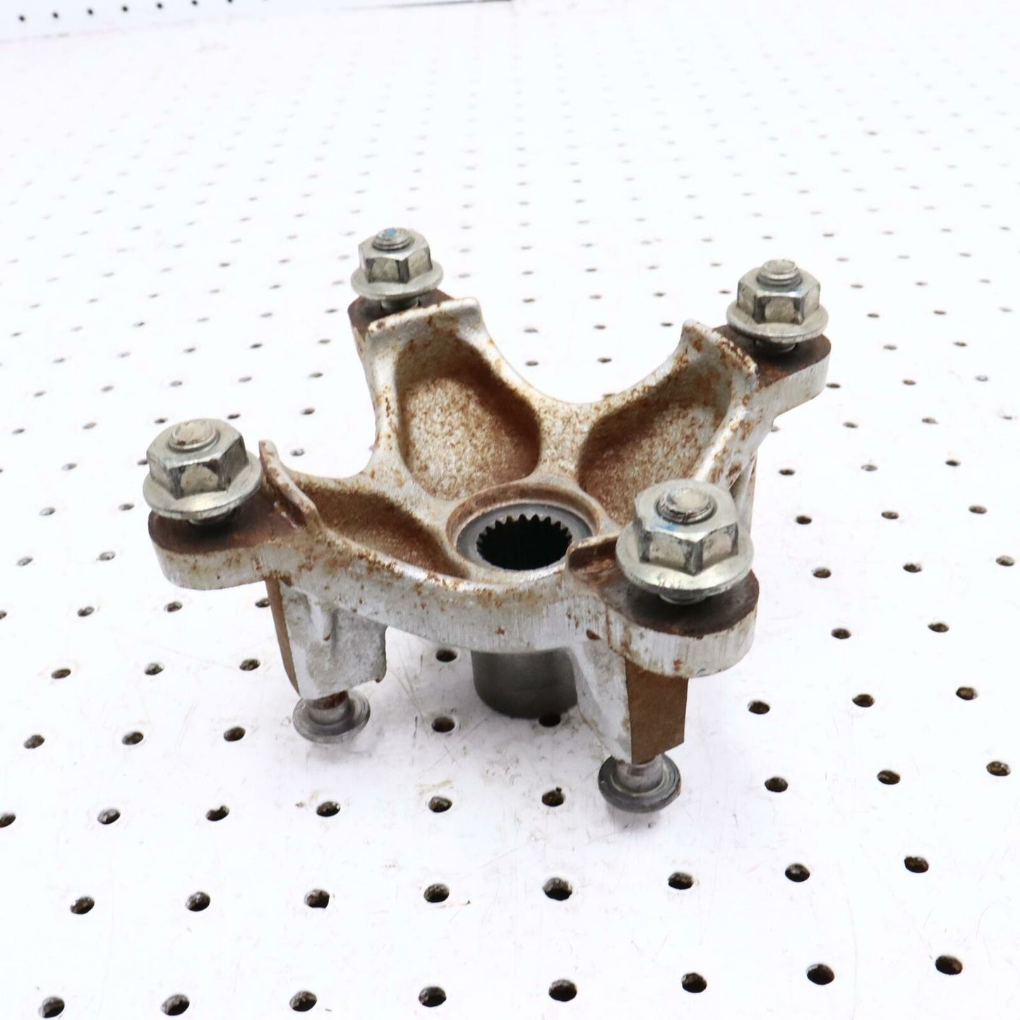 2008 KAWASAKI BRUTE FORCE 650 FRONT WHEEL HUB RIGHT 49030-1135; 49030-0046