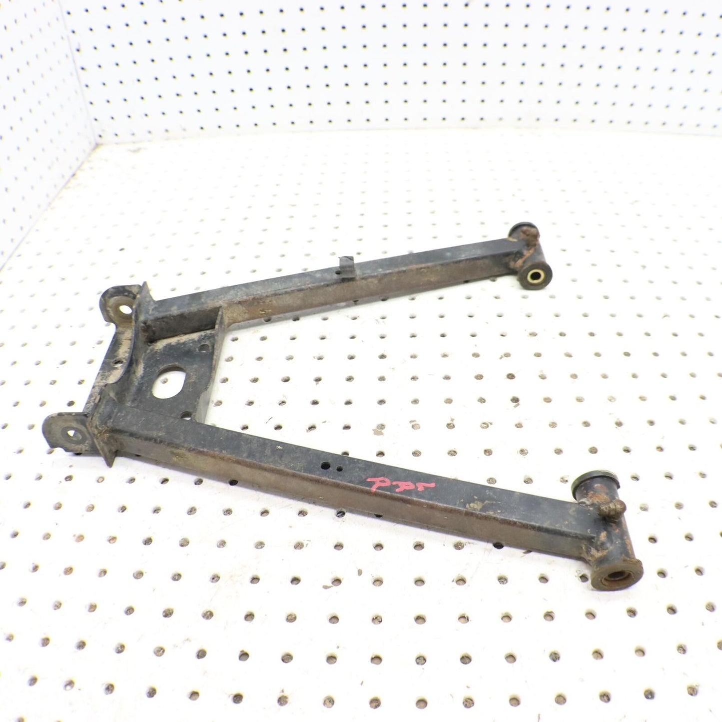 2015 POLARIS RANGER 570 LOWER RIGHT REAR A ARM 1018995-458