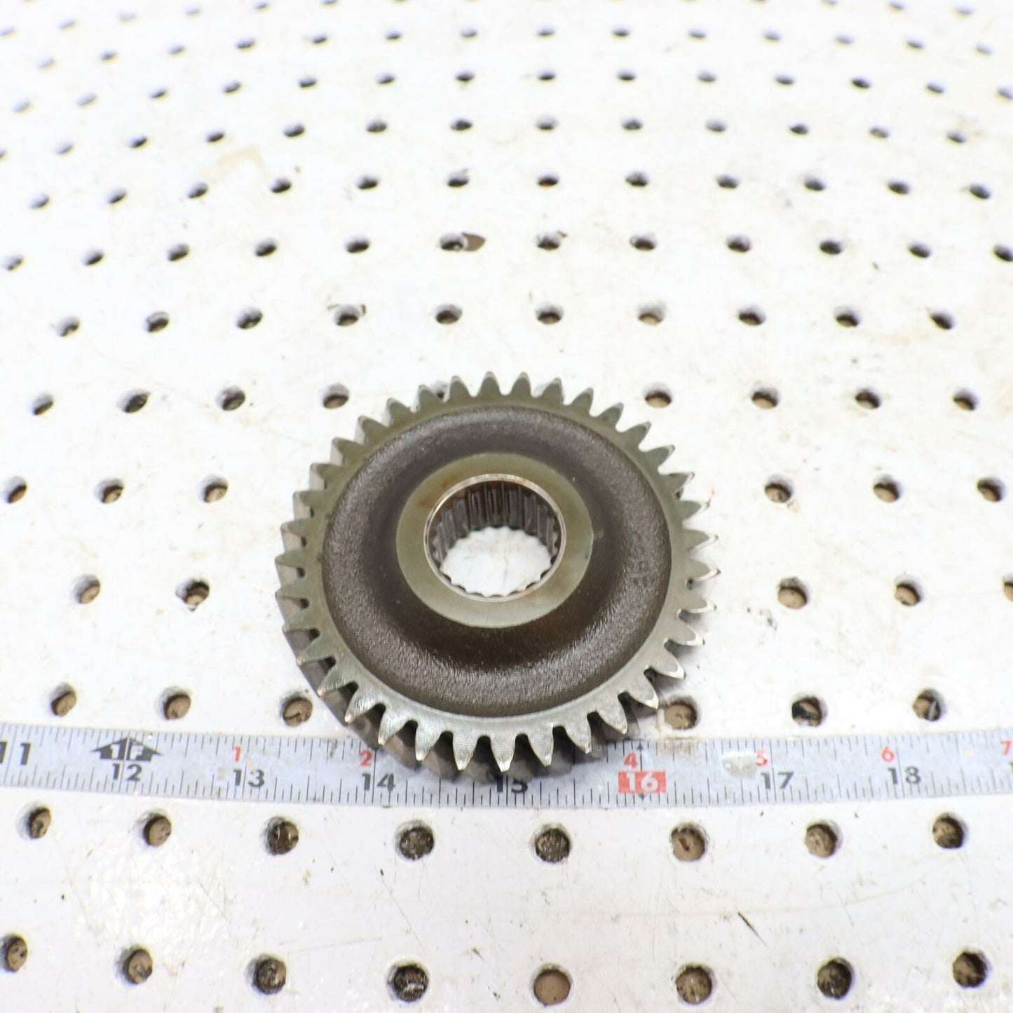 2000 POLARIS MAGNUM 325 TRANSMISSION GEAR HELICAL 36T 3233708