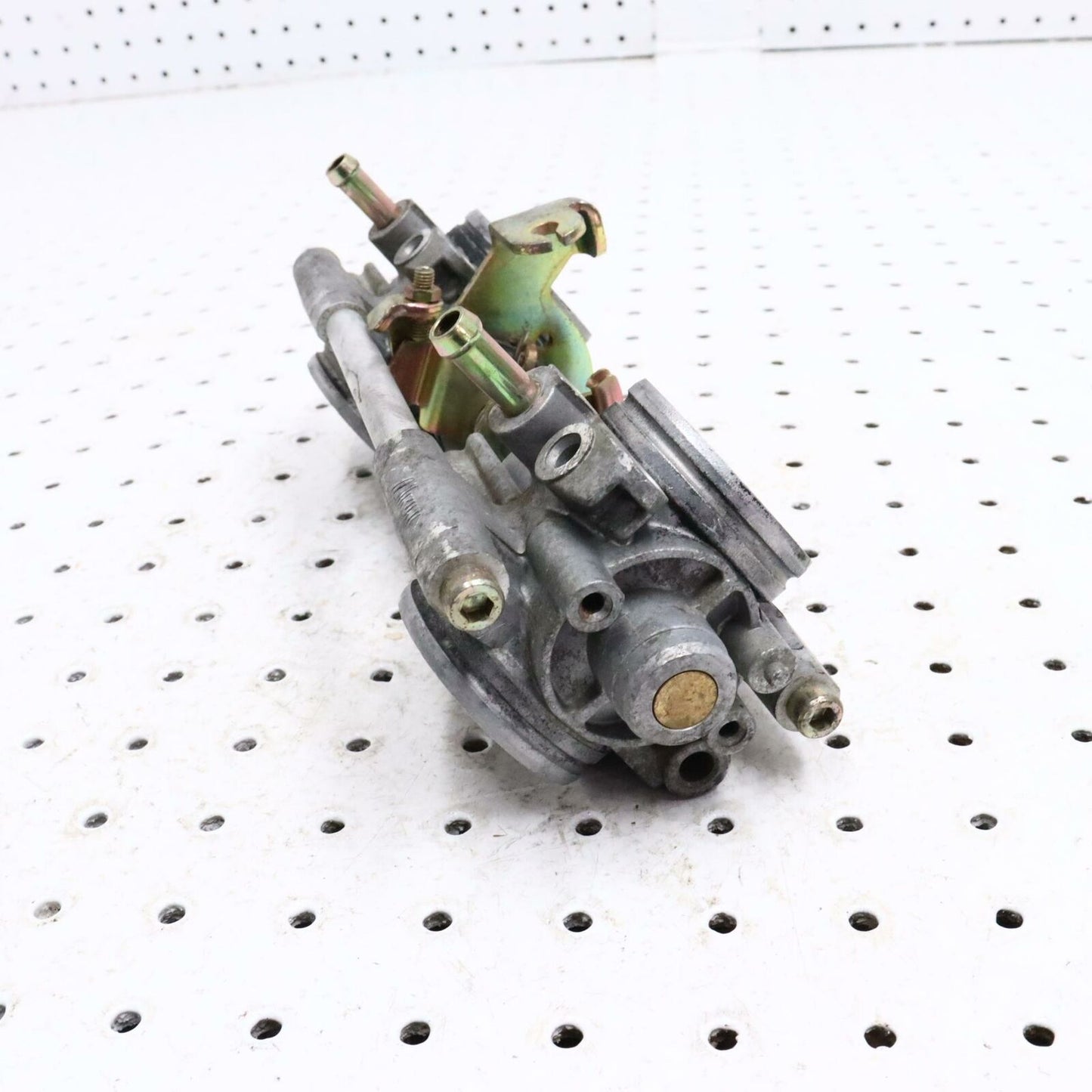 2006 POLARIS SWITCHBACK MAIN THROTTLE BODIES BODY 1253519