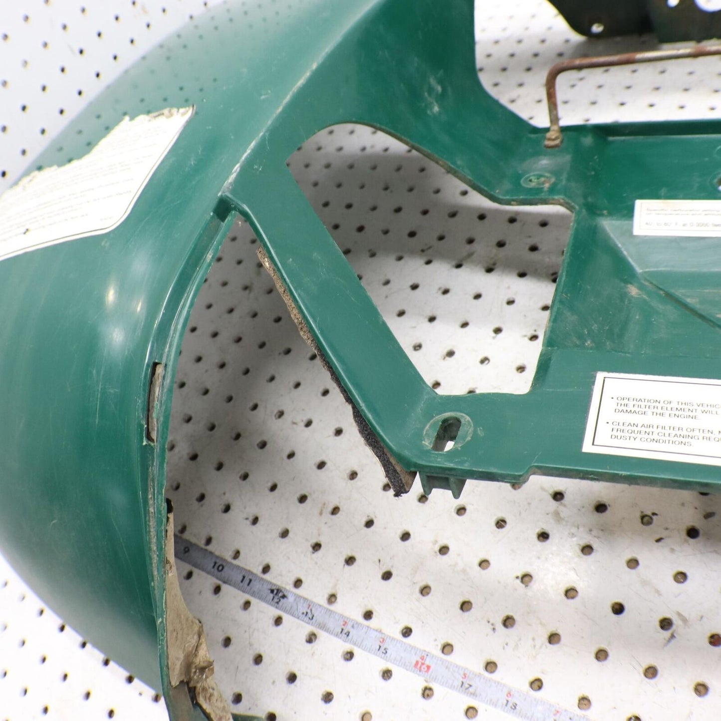 1998 POLARIS XPLORER 400L REAR FENDER CAB 5432663-195