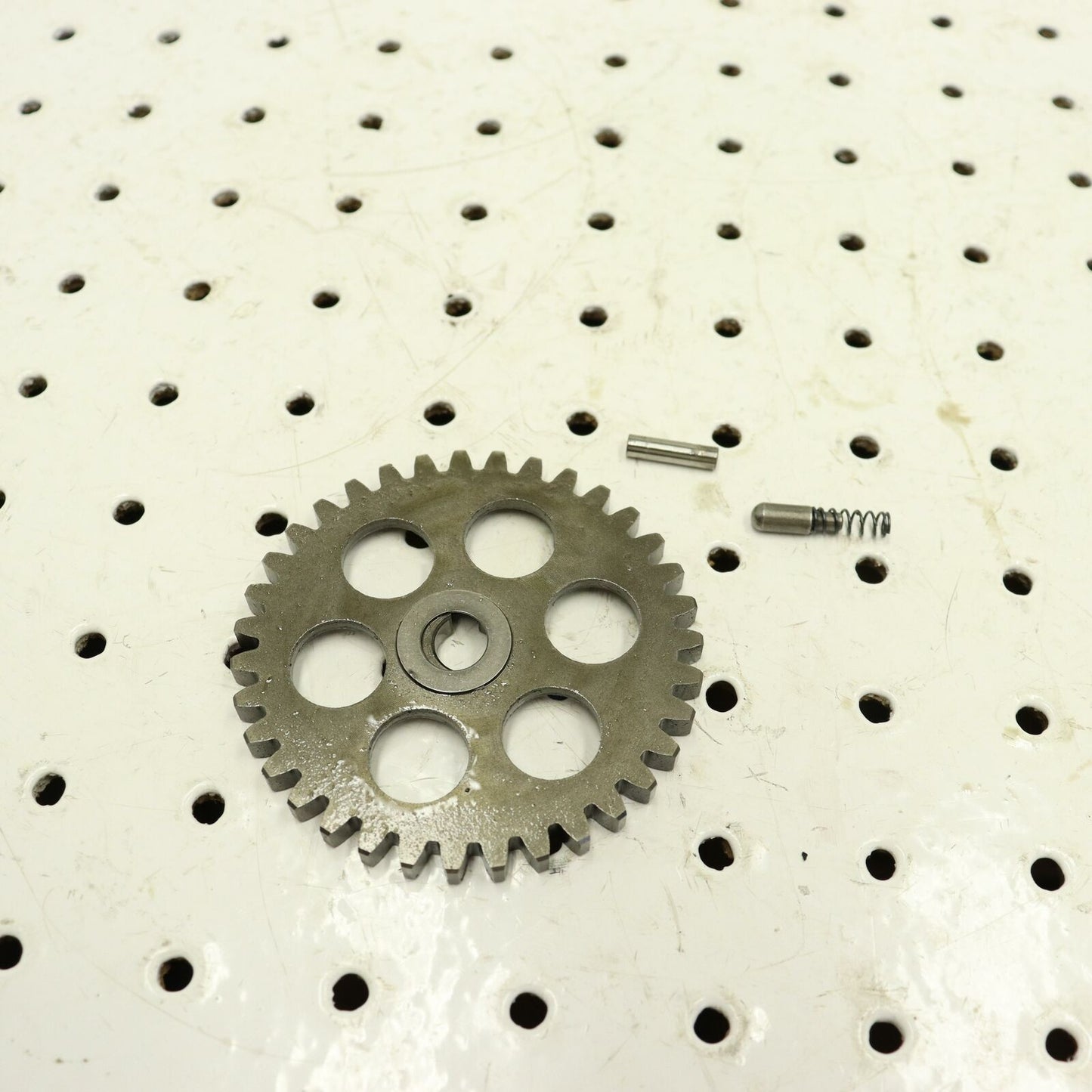 2003 SUZUKI SAVAGE 650 GEAR OIL PUMP GEAR 16331-24B00