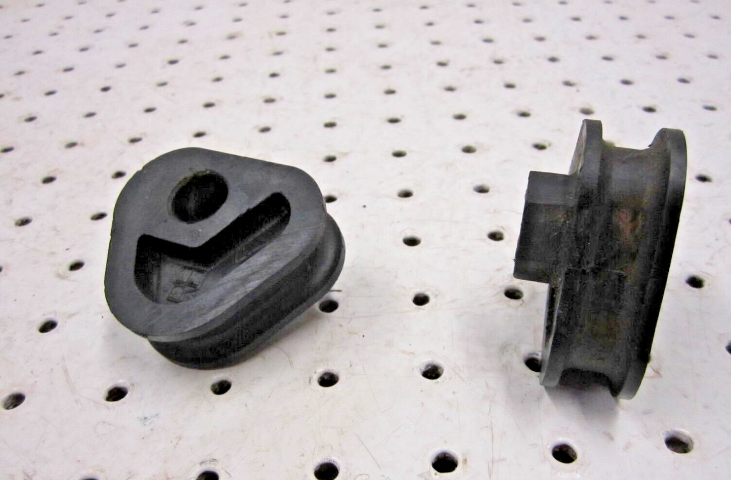 2004 ARCTIC CAT SABERCAT 600 LX SPRING ADJUSTER BLOCKS 1604-204, 1604-205