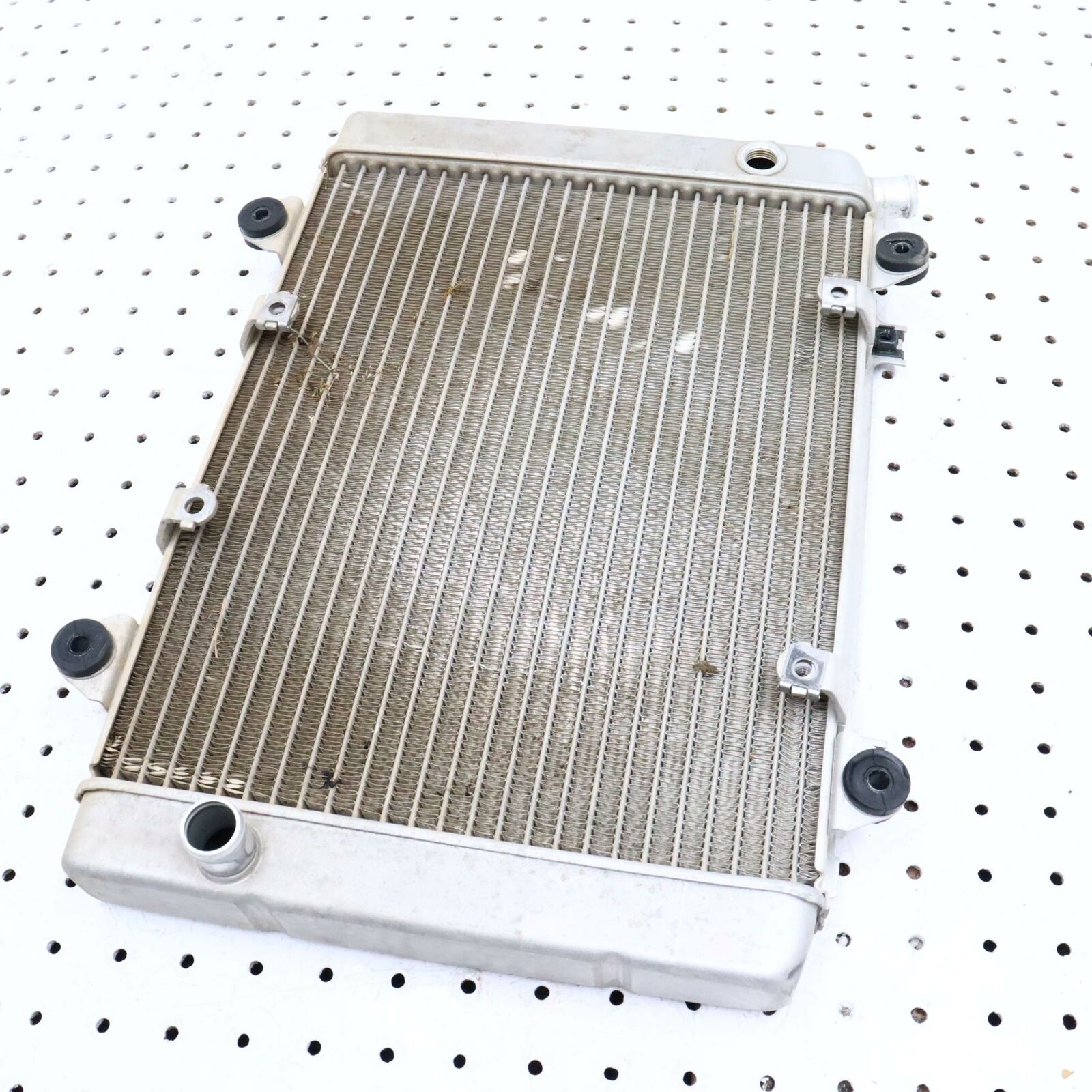 2008 KAWASAKI BRUTE FORCE 650 ENGINE RADIATOR MOTOR COOLER / RADIATOR  39060-001