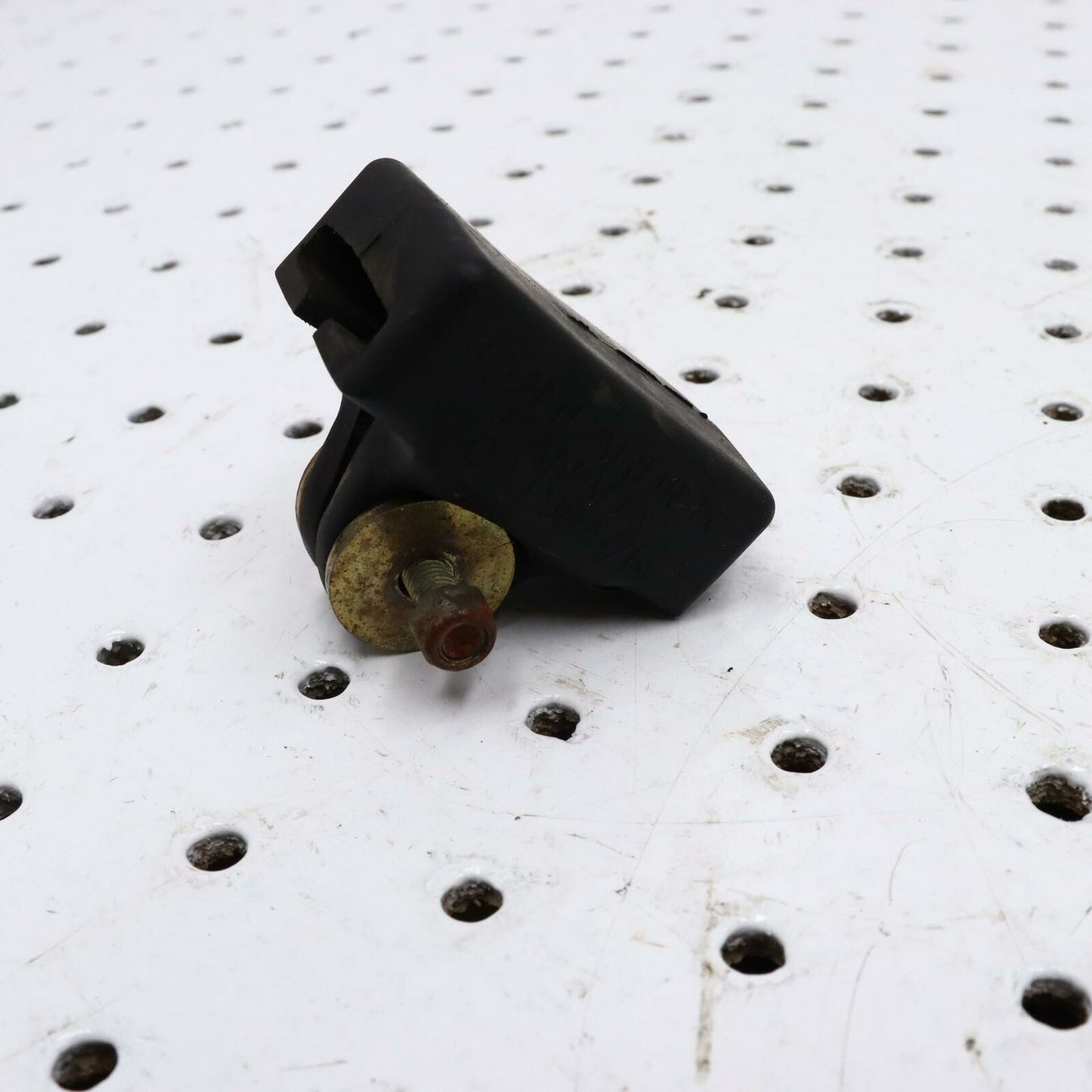 2006 SKI-DOO MXZ 800 REAR SUSPENSION BUMP STOP 503190576