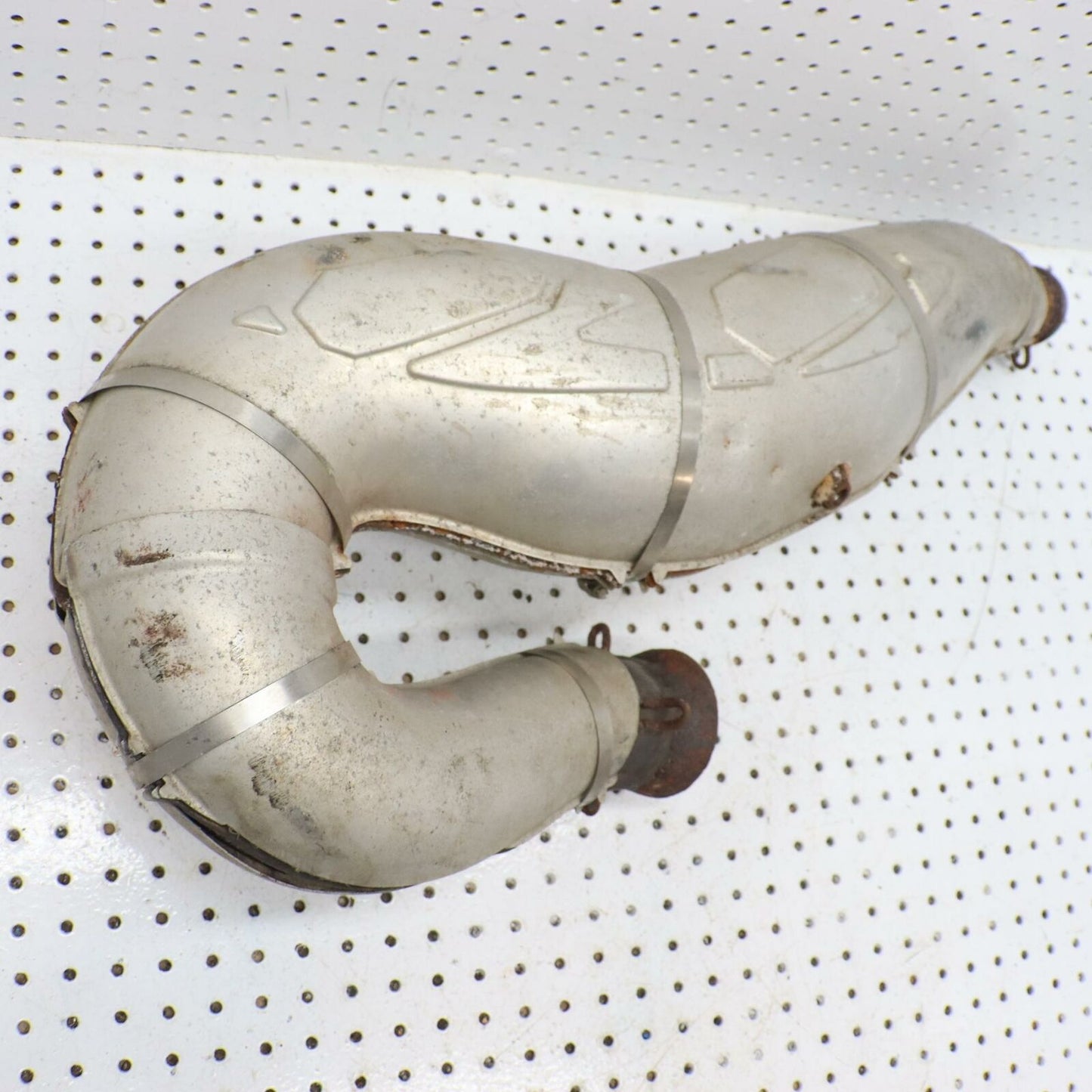 2006 POLARIS FUSION 700 EXHAUST EXPANSION CHAMBER PIPE 1261380
