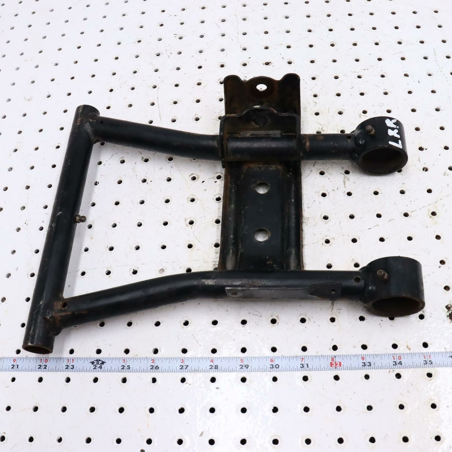 2002 POLARIS SPORTSMAN 500 REAR BACK LOWER RIGHT CONTROL A ARM 1012718-067
