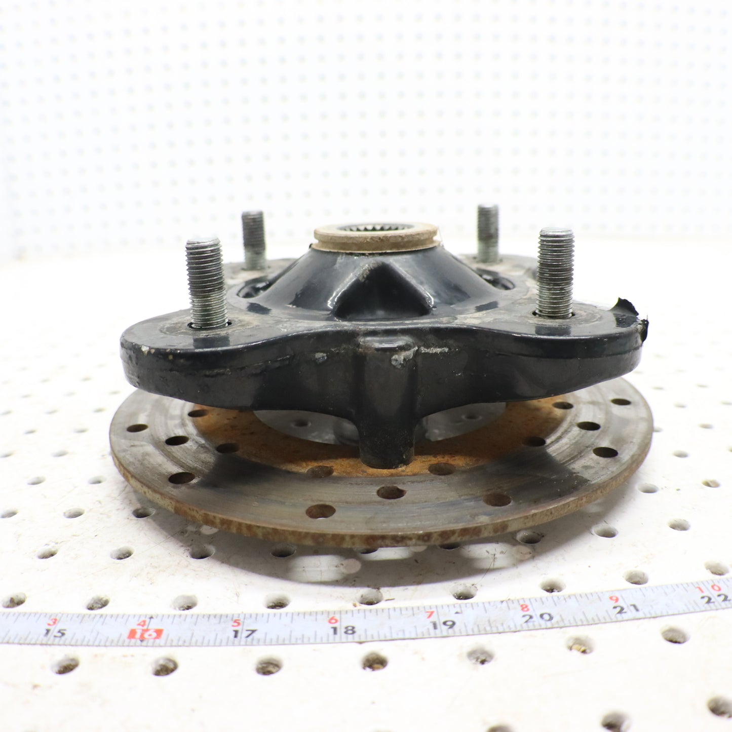 2013 Polaris Ranger Xp 900 Wheel Hub REAR 5137431-067; 5142964-067