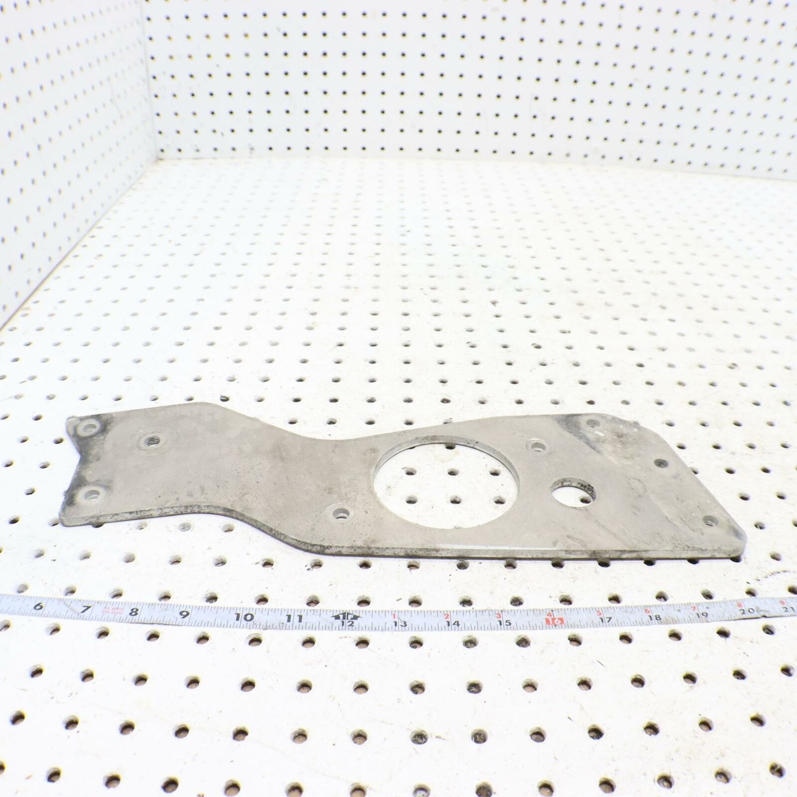 2006 POLARIS SWITCHBACK ENGINE MOTOR MOUNT PLATE  ENGINE STRAP, LH 5248666