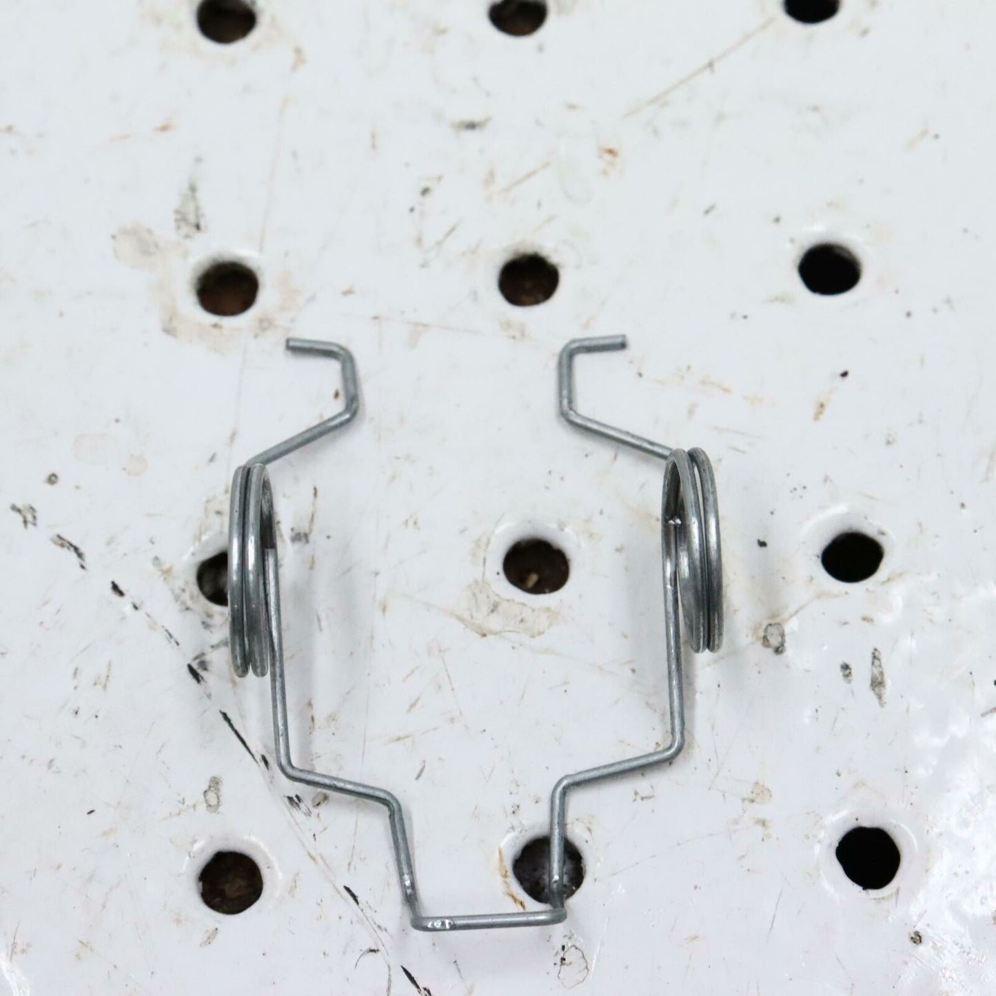 2007 POLARIS IQ 600 LIGHT BULB REATINER 5247526; 044036