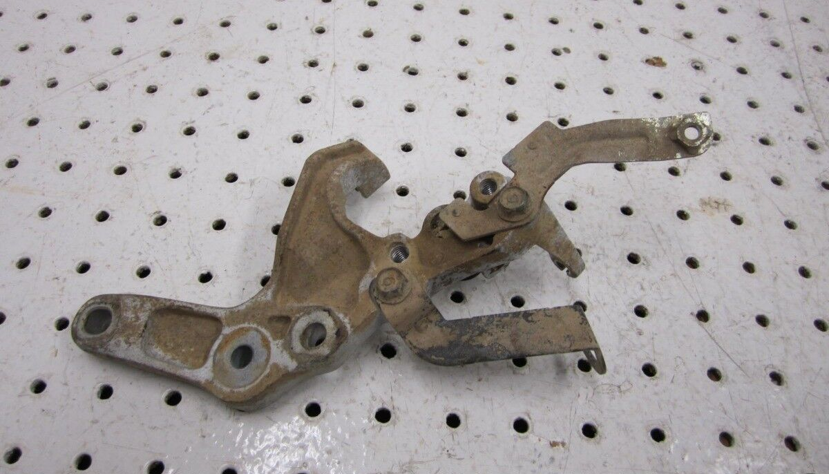 2003 YAMAHA GRIZZLY 660 4X4 BRAKE PEDAL MOUNT BRACKET 1 5KM-27263-00-00