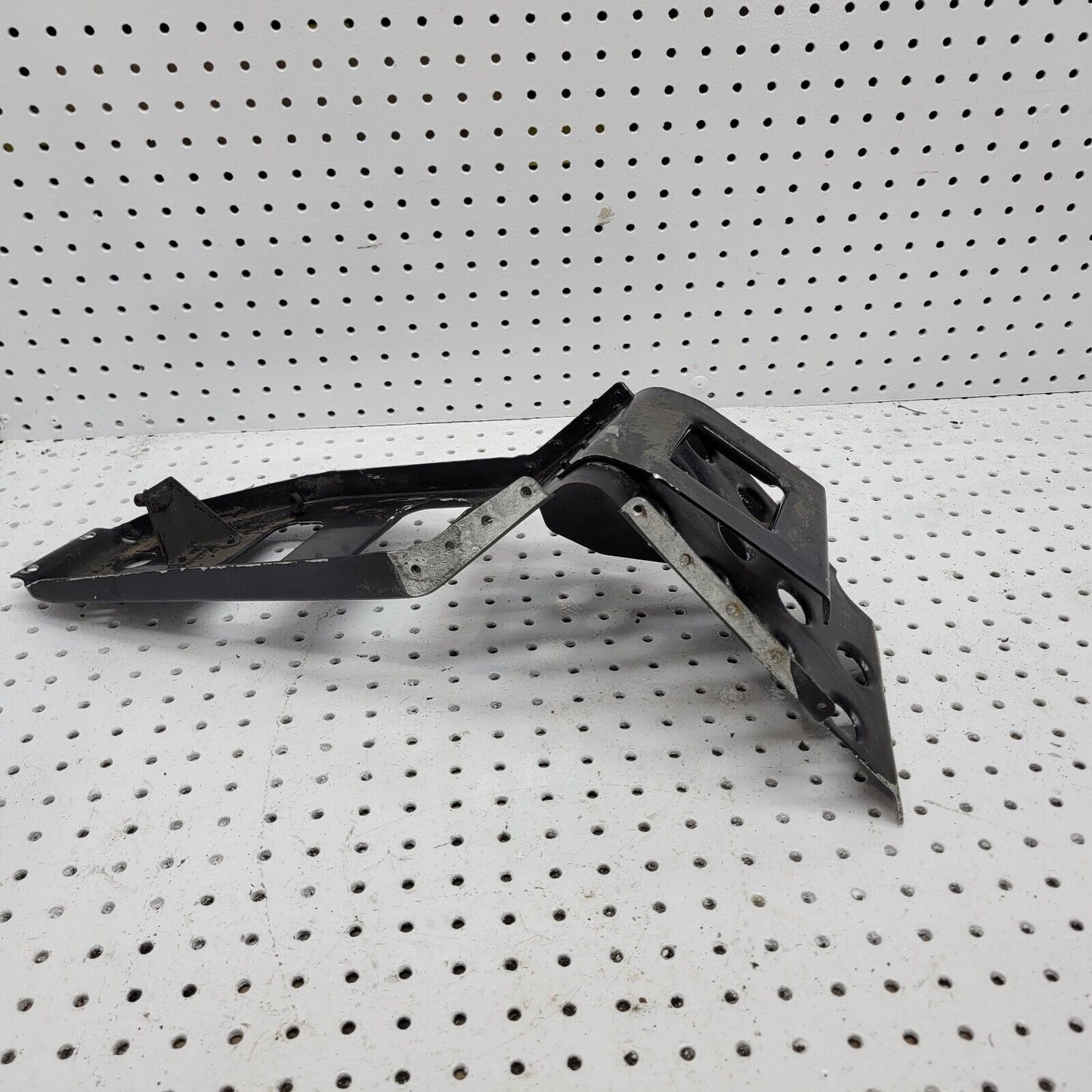 2000 ZL 700 RIGHT FOOTREST 1706-361