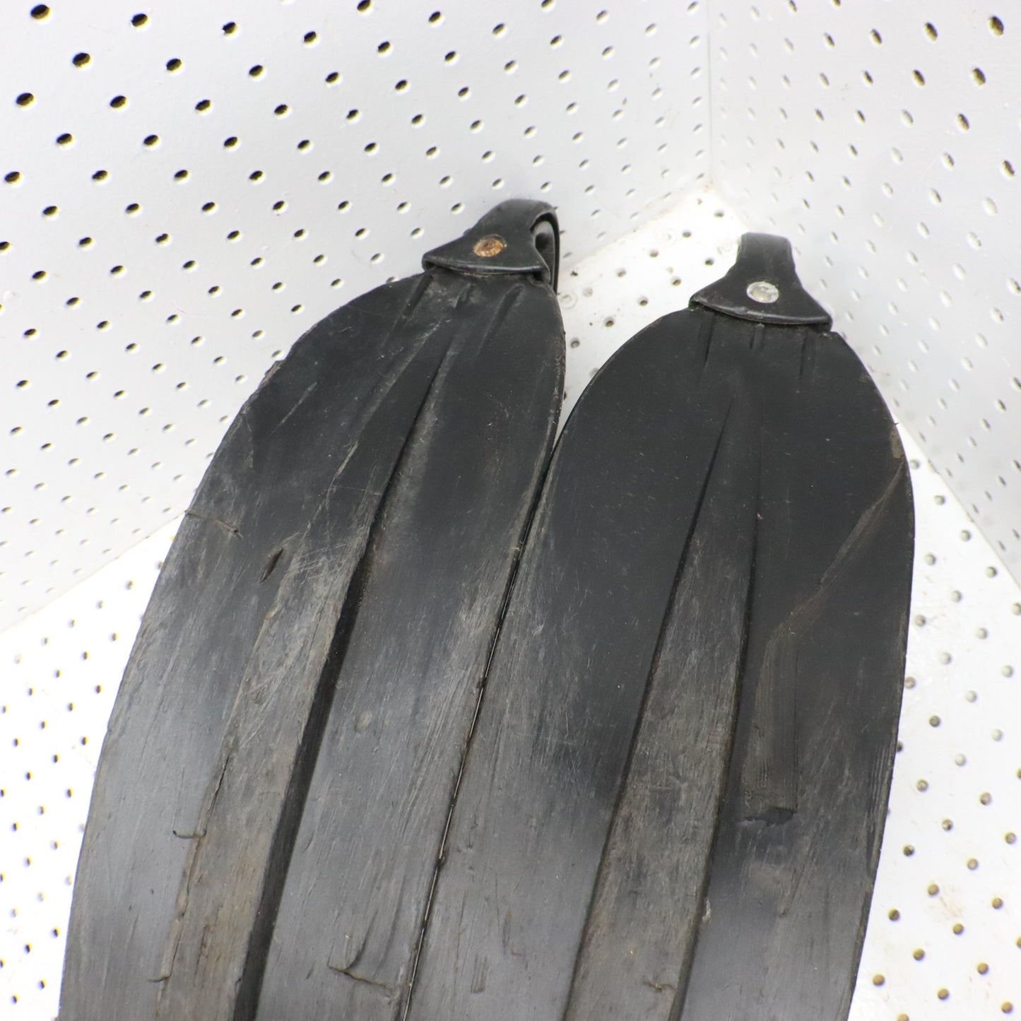 2009 Arctic Cat Crossfire R 8 Skis 2603-599 ; 2603-598