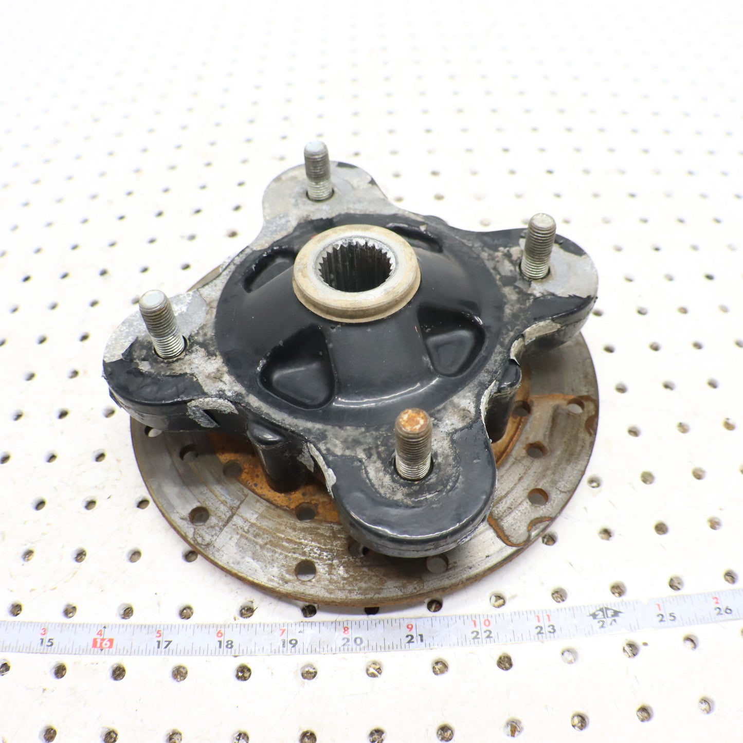 2013 Polaris Ranger Xp 900 Wheel Hub REAR 5137431-067 ; 5142964-067