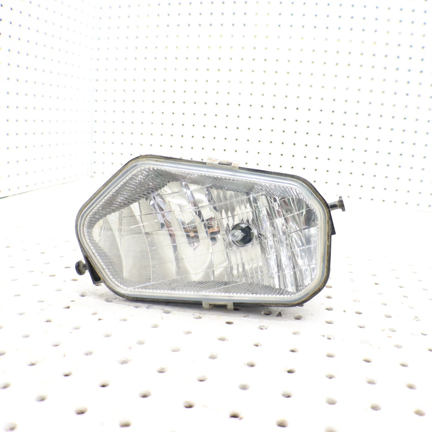 2009 Polaris Sportsman Xp 850 Headlight Head Light Bumper RIGHT 2410616