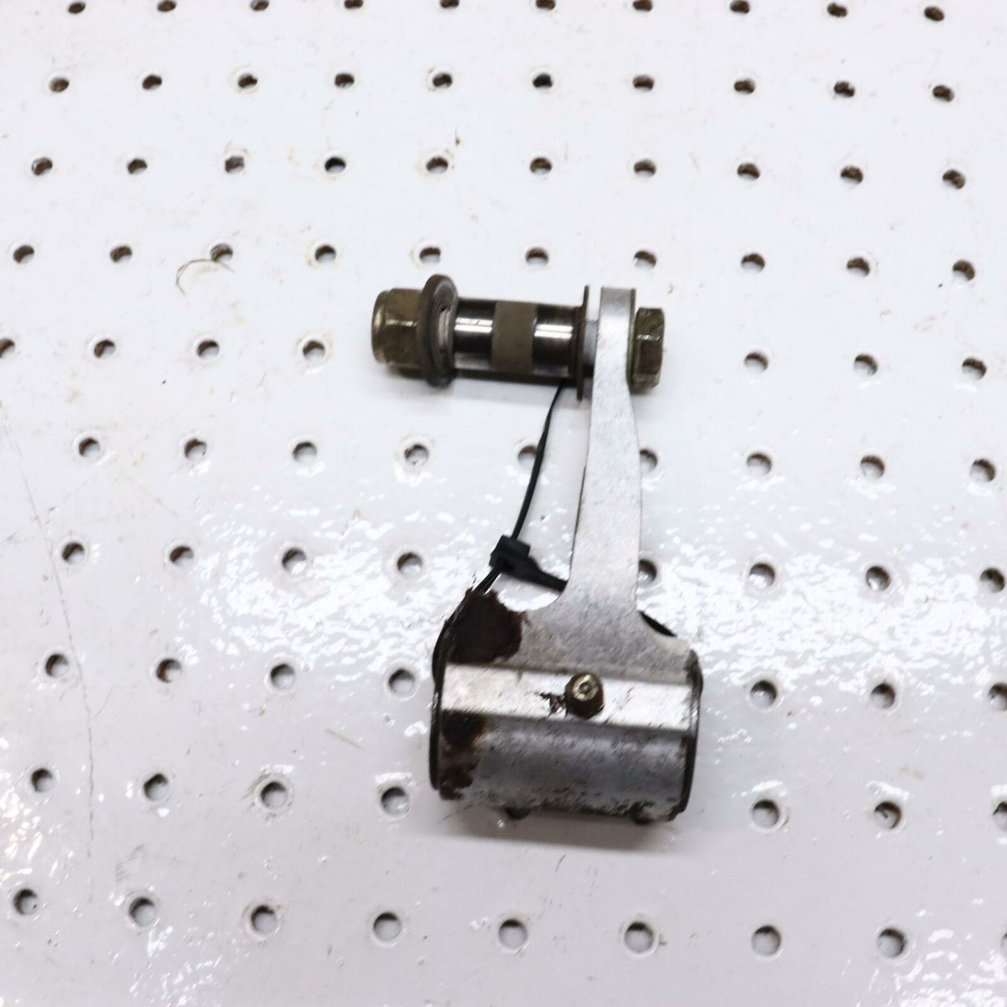 2006 SKI-DOO MXZ 800 BELL CRANK ARM STEERING PIVOT SWIVEL 506152124 506152123