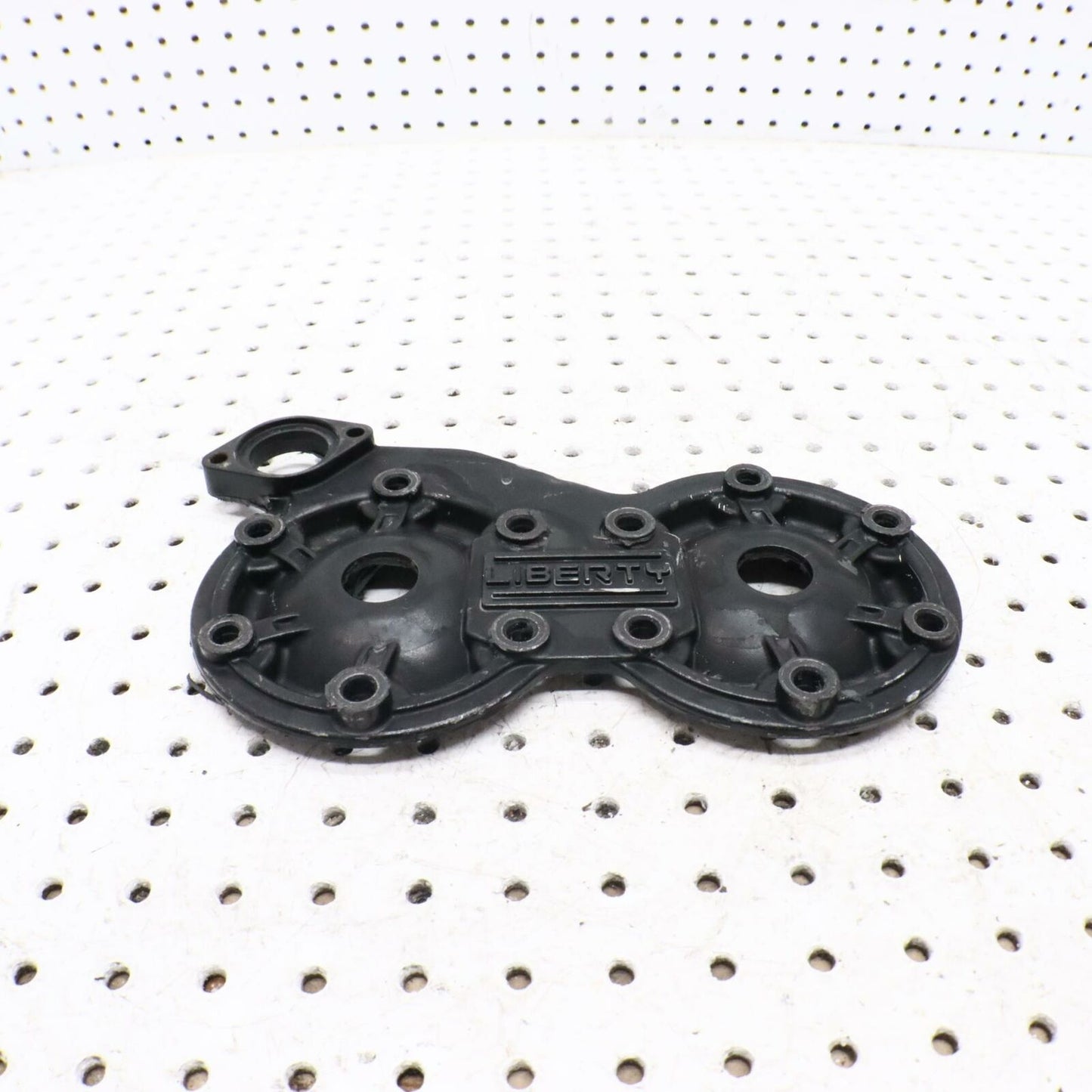 2007 POLARIS SWITCHBACK 600 CYLINDER HEAD TOP COVER DOME 5631822-329 5632529-329