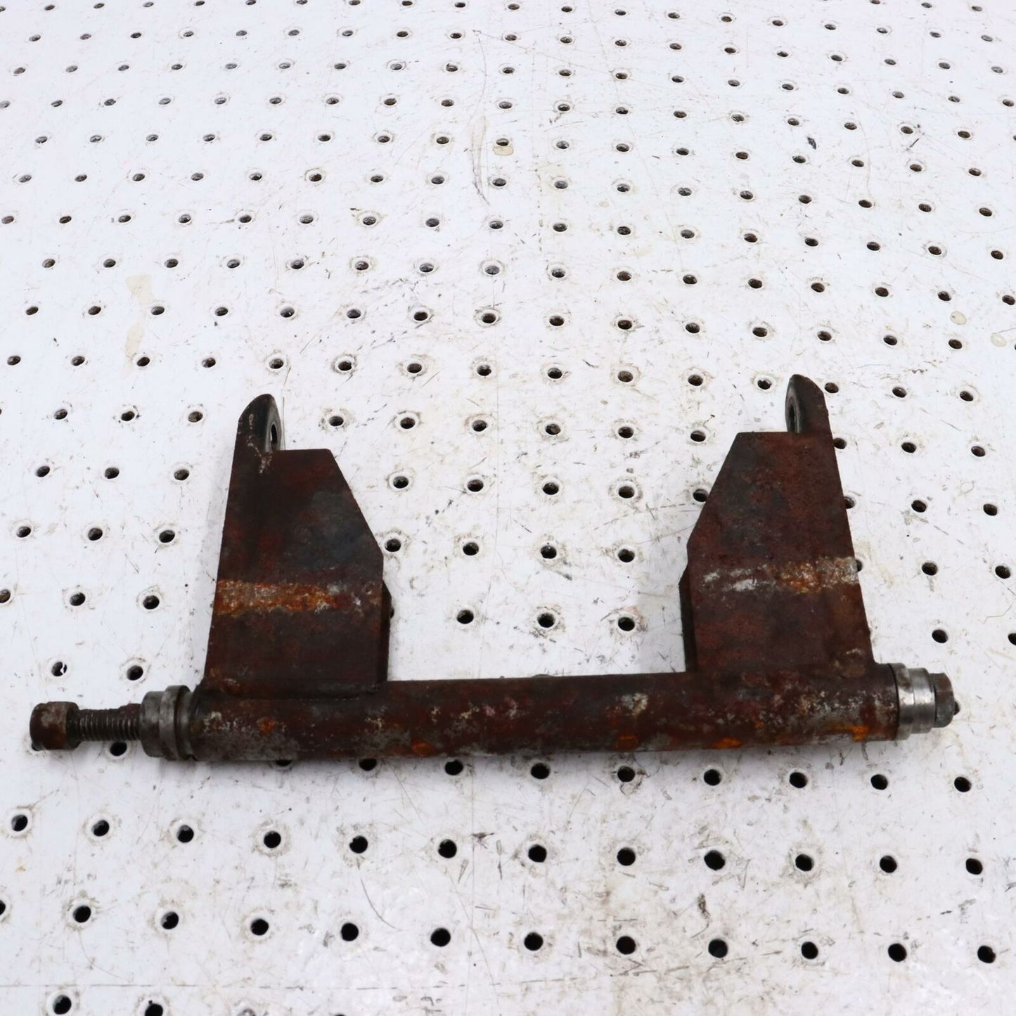 2003 ARCTIC CAT F7 FIRECAT 700 REAR PIVOT ARM 0704-727