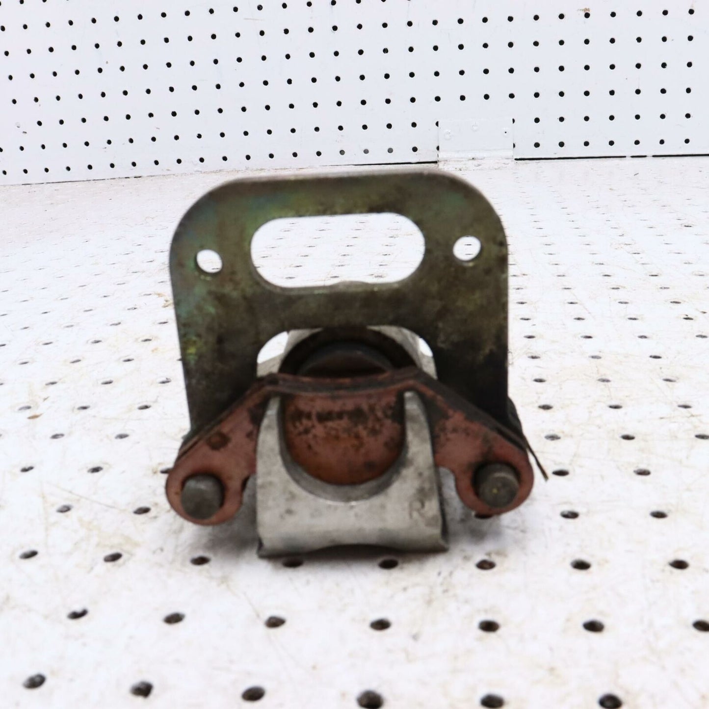 1995 POLARIS XPLORER 400 RIGHT FRONT BRAKE CALIPER 1910182; 1910310