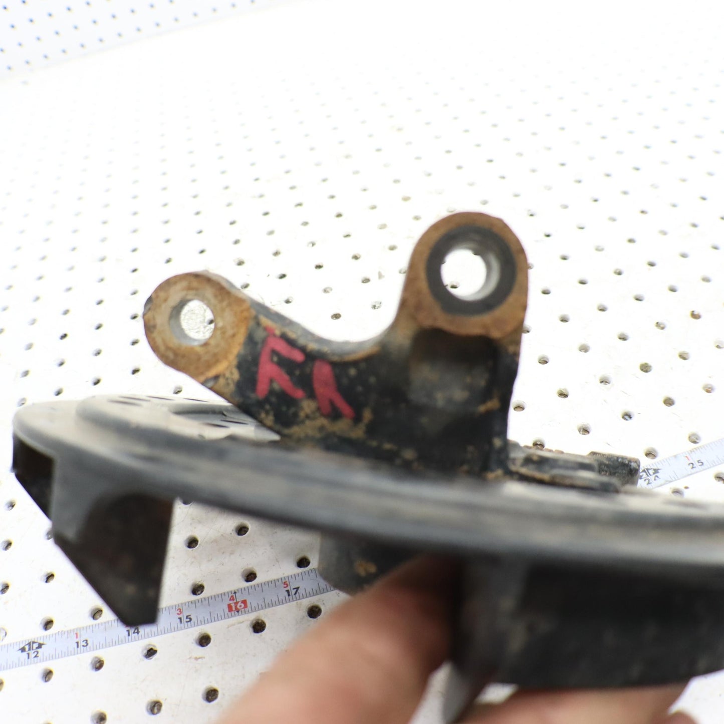 2016 SUZUKI KING QUAD 500 STEERING KNUCKLE RIGHT 51231-11H00