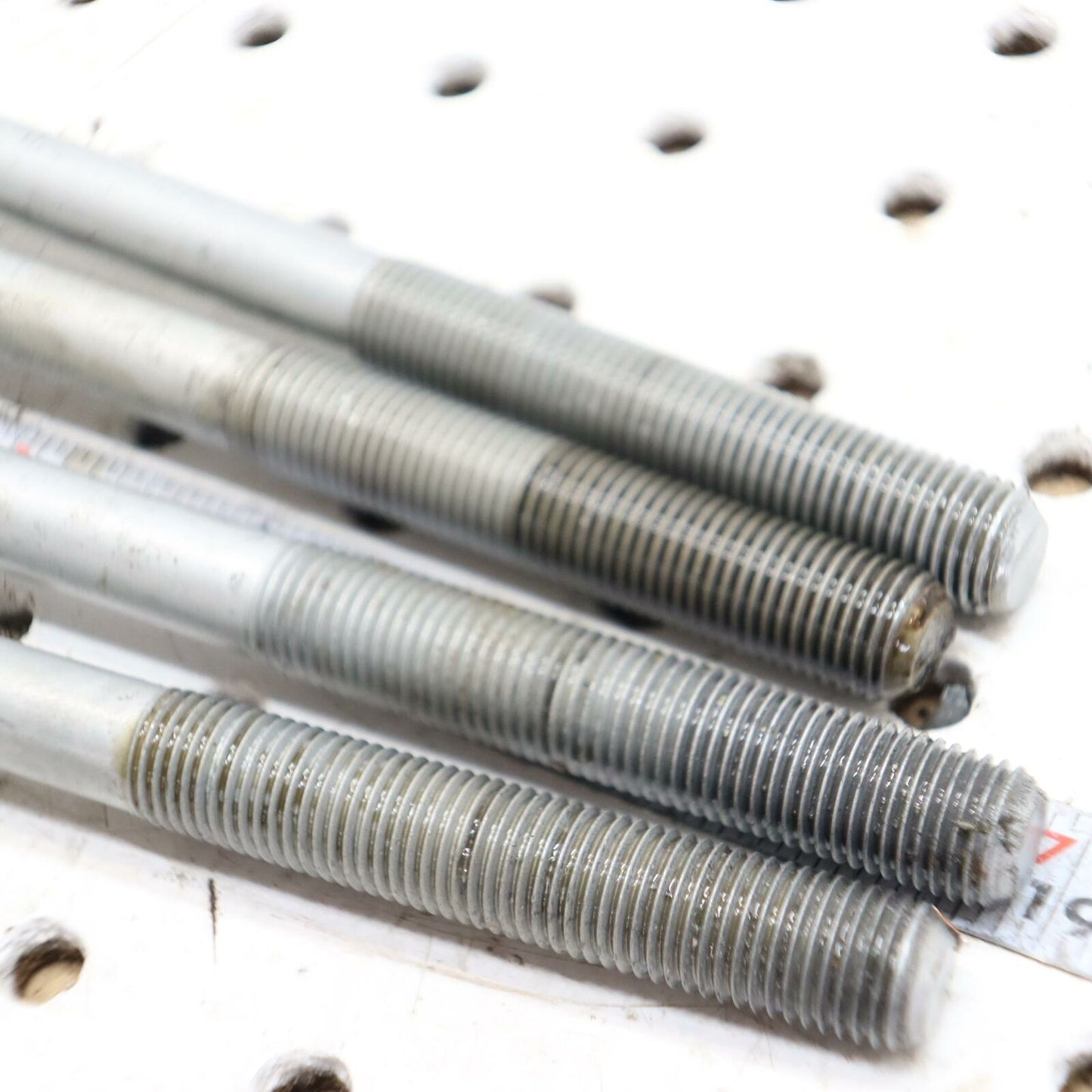 2001 POLARIS SPORTSMAN 400 BOLT CYLINDER HEAD BOLT 3084875 QTY (4)