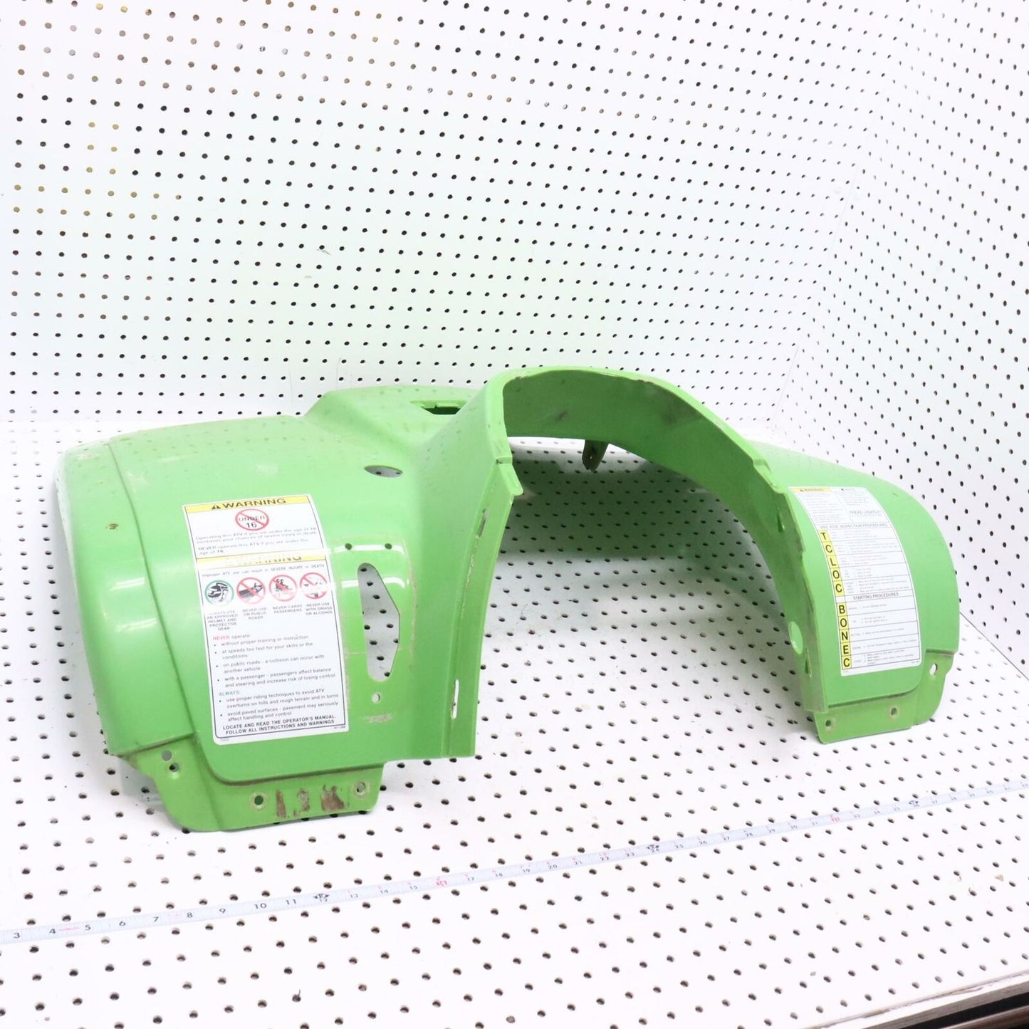 2004 ARCTIC CAT 650 FRONT FENDER PANEL FENDER FR LIME GREEN 0506-721