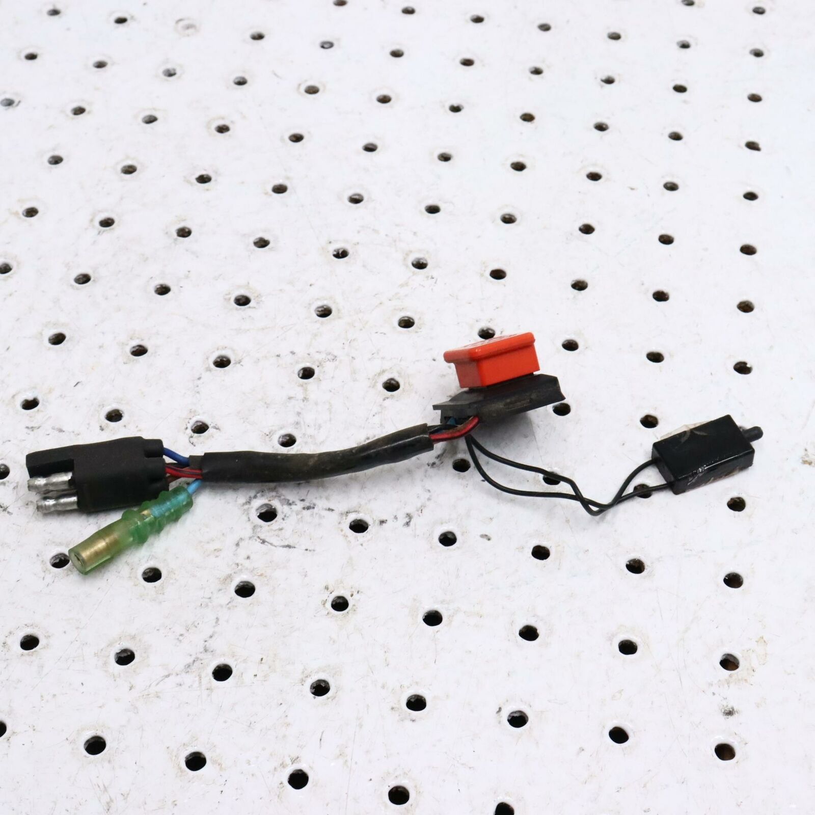 2006 POLARIS SWITCHBACK CUT OFF EMERGENCY BUTTON KILL SWITCH 4011280; 4013379
