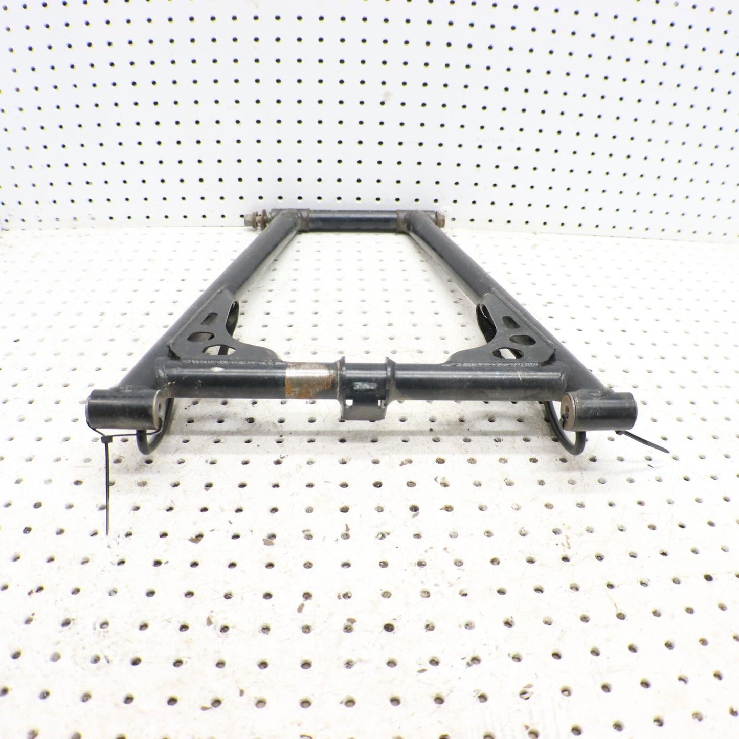 2015 POLARIS SWITCHBACK 800 FRONT TORQUE ARM 1543184-329; 1544186-329
