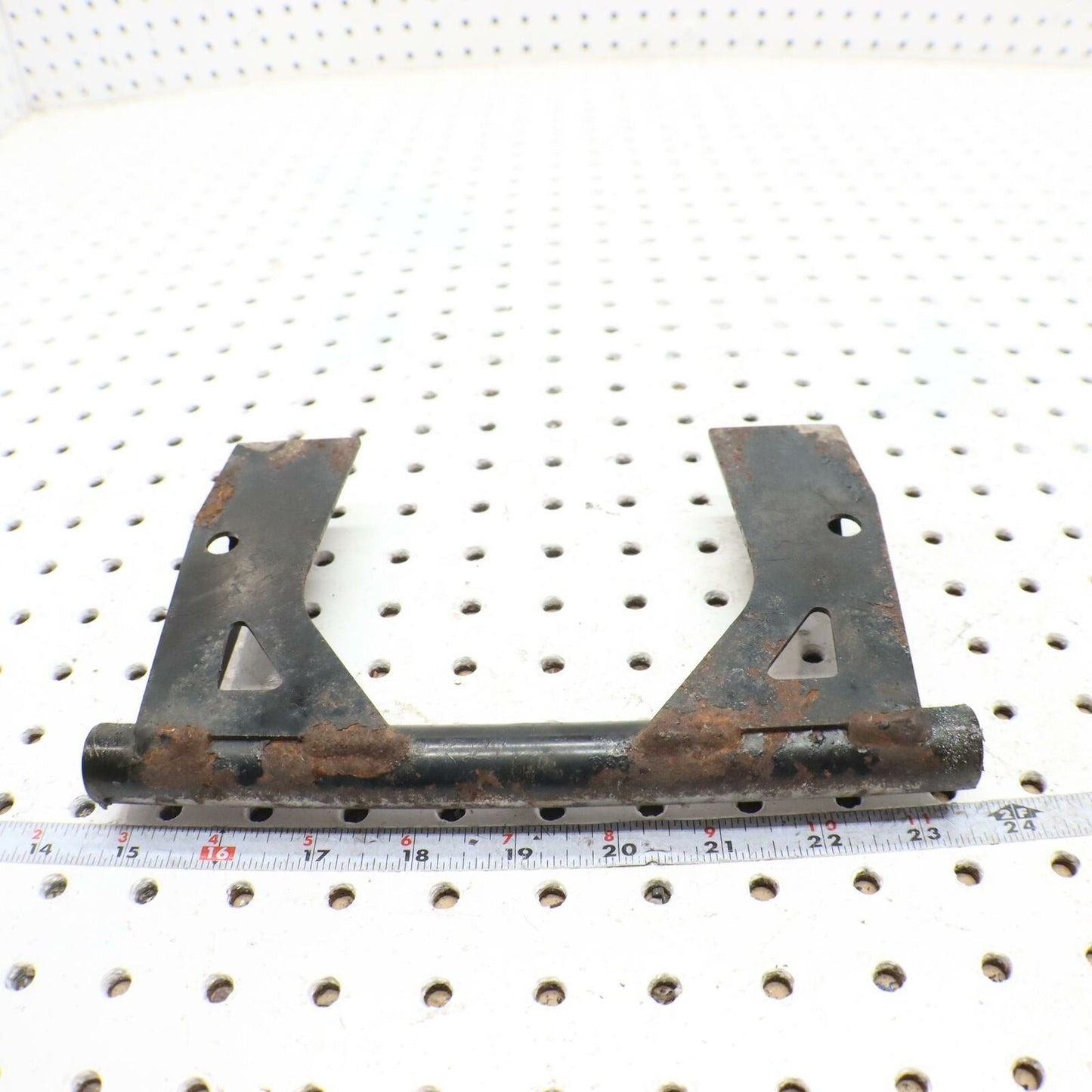 2015 ARCTIC CAT XF 6000 REAR SUSPENSION REAR PIVOT ARM 2704-389